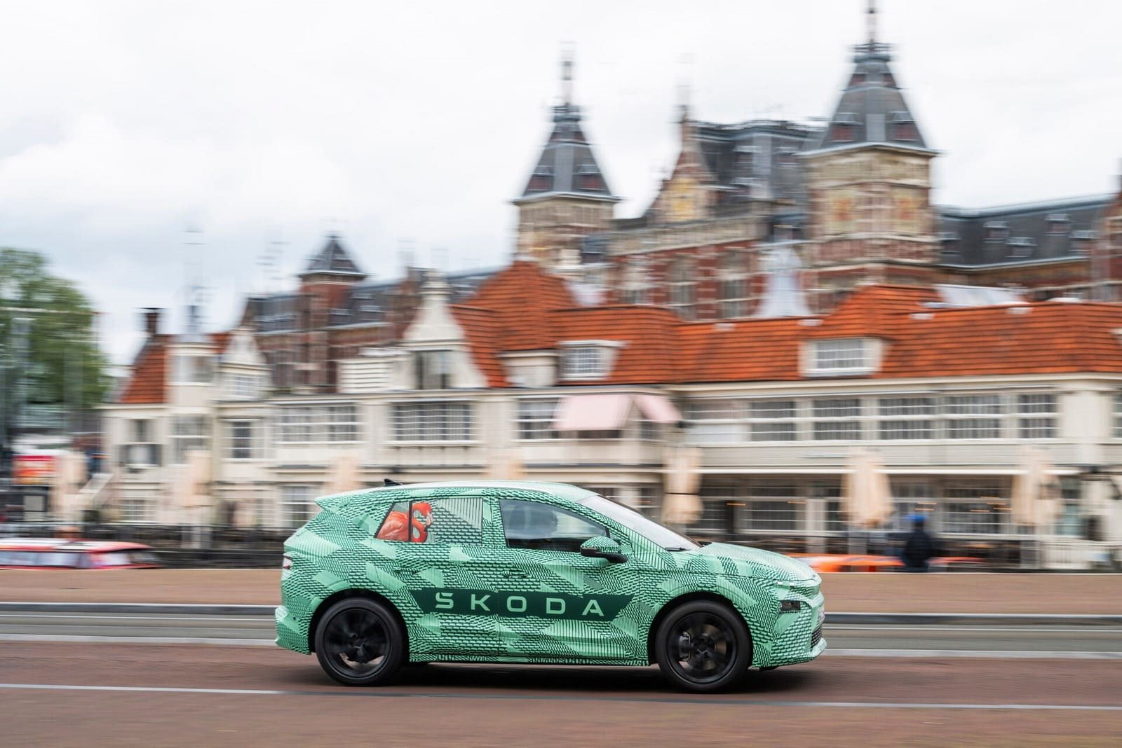 SKODA ELROQ: SURGEM NOVOS DETALHES DO SUV CHECO QUE CHEGARÁ CARREGADO DE TECNOLOGIA, foto 2