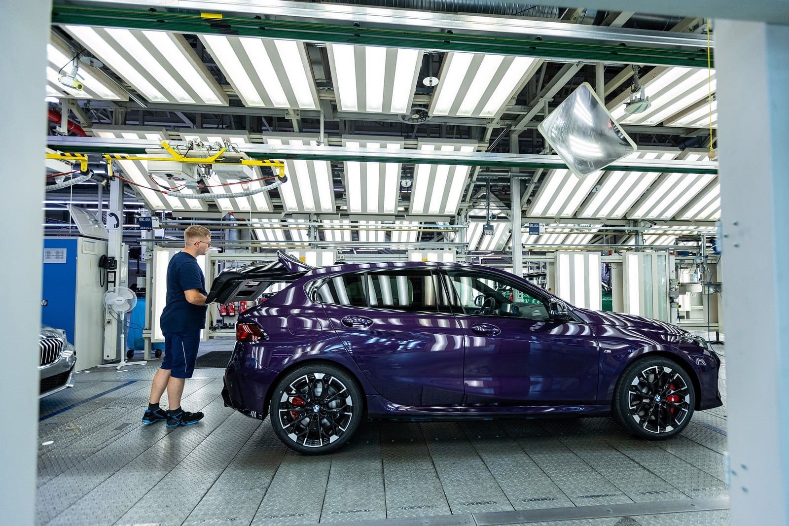 BMW SÉRIE 1 COMEÇA SUA PRODUÇÃO NA PLANTA ALEMÃ DE LEIPZIG, foto 21