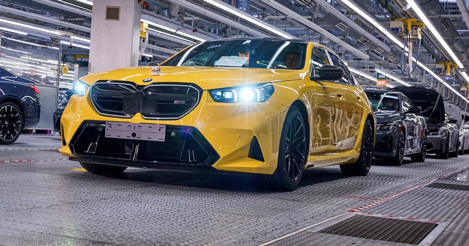 NOVO BMW M5 JÁ ESTÁ SENDO FABRICADO EM DINGOLFING, foto 3