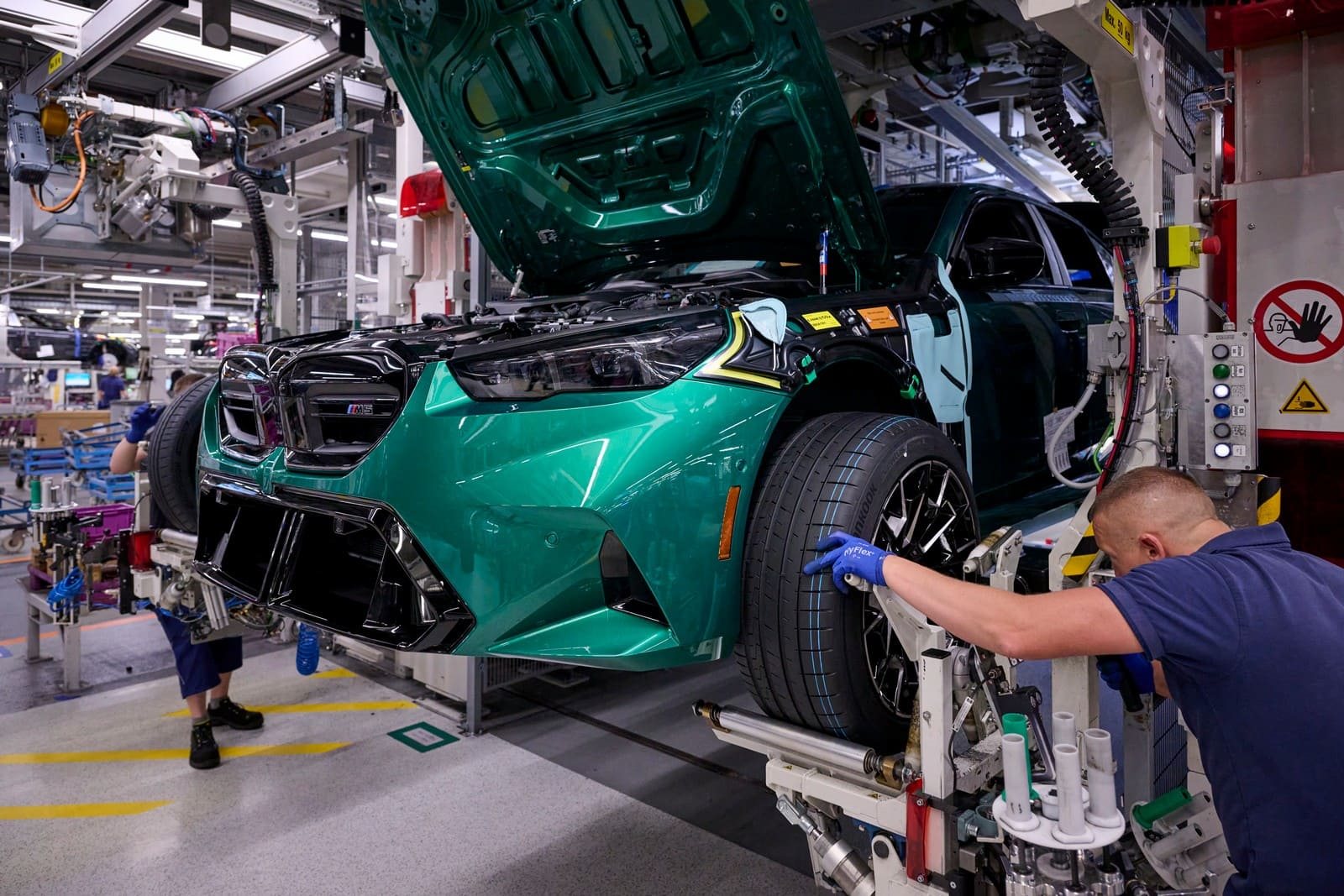 NOVO BMW M5 JÁ ESTÁ SENDO FABRICADO EM DINGOLFING, foto 6