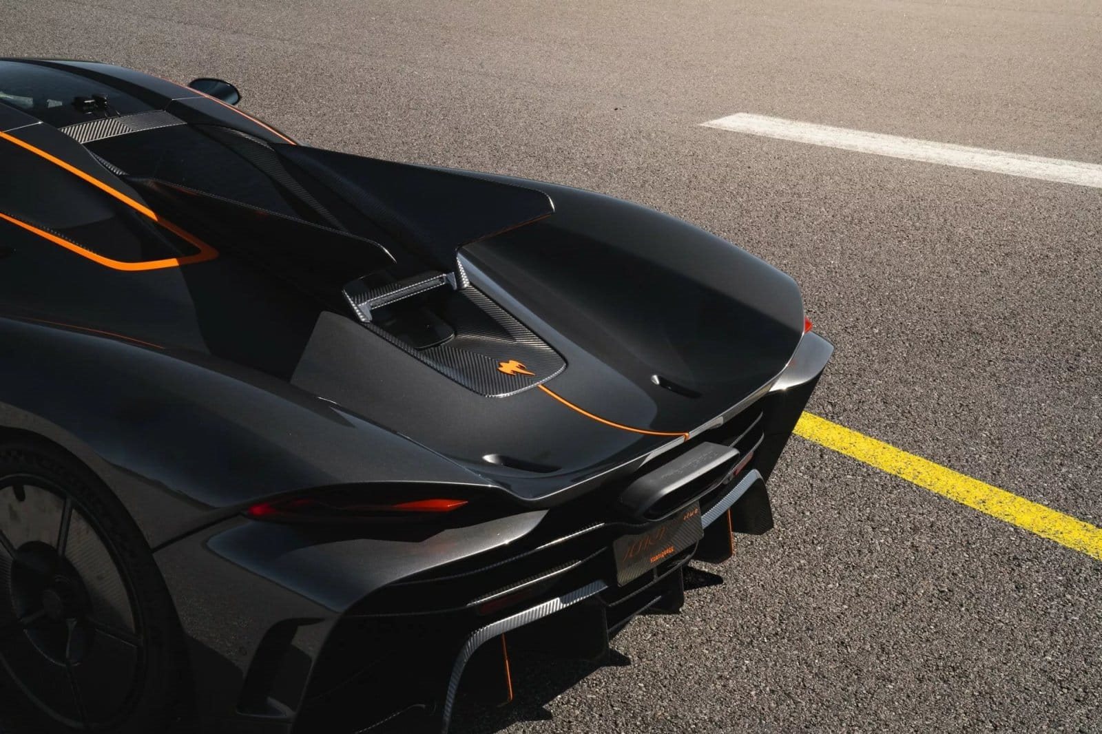 KOENIGSEGG JESKO ABSOLUT BATE QUATRO RECORDES MUNDIAIS DE VELOCIDADE, foto 3
