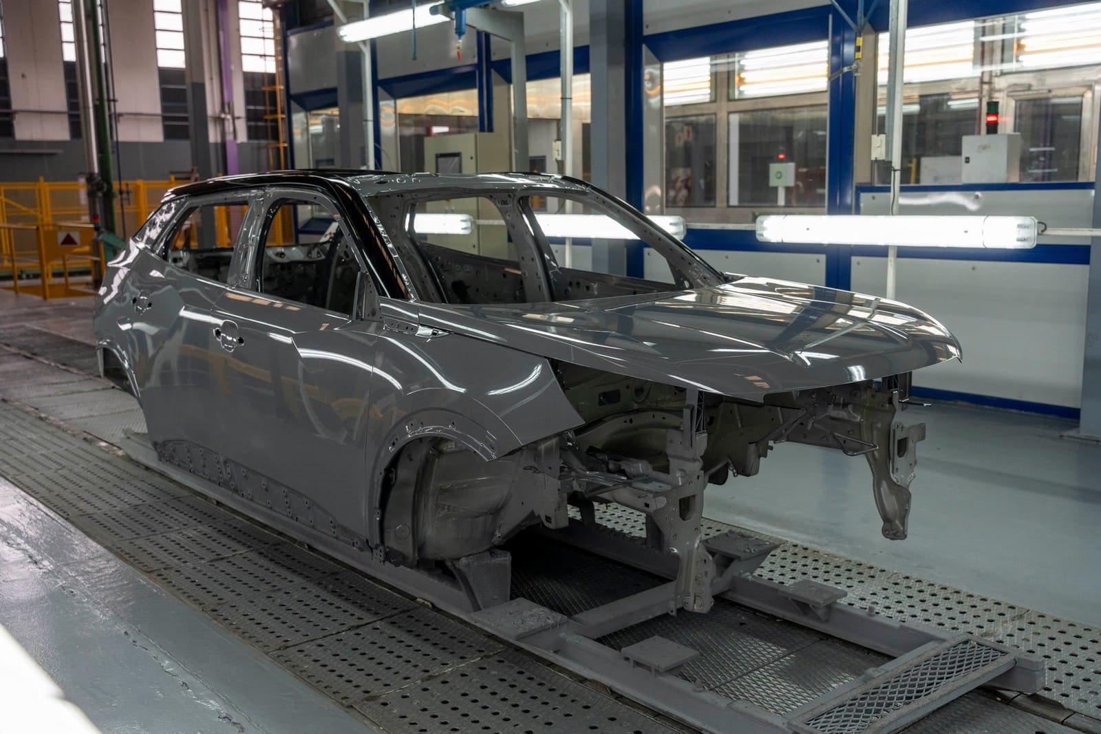STELLANTIS ARGENTINA INICIOU A PRODUÇÃO EM SÉRIE DO NOVO PEUGEOT 2008 EM SUA PLANTA DE El PALOMAR, foto 15