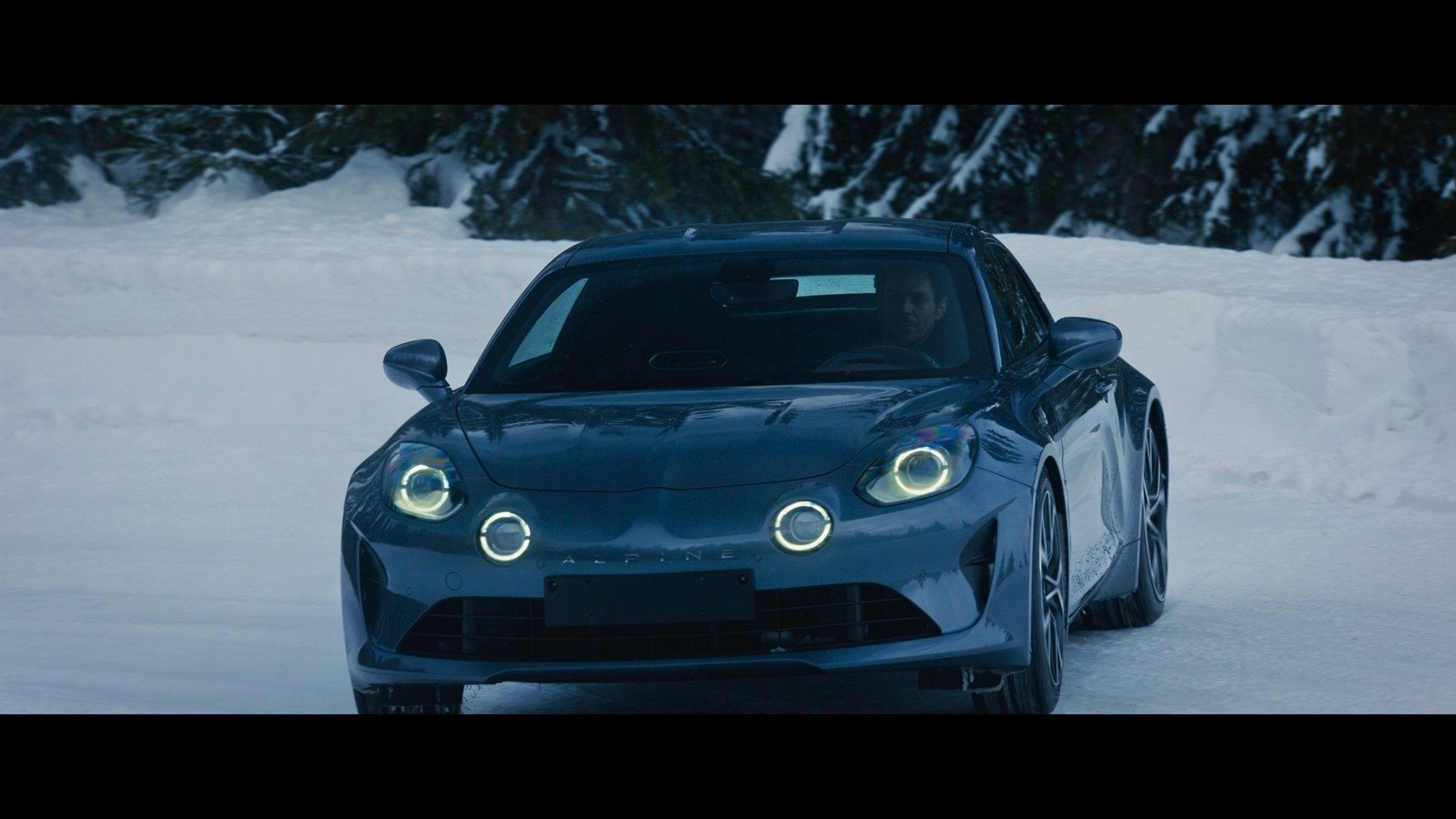 O ALPINE A110 NO CENTRO DA AÇÃO NO NOVO FILME DE LARGO WINCH, foto 6