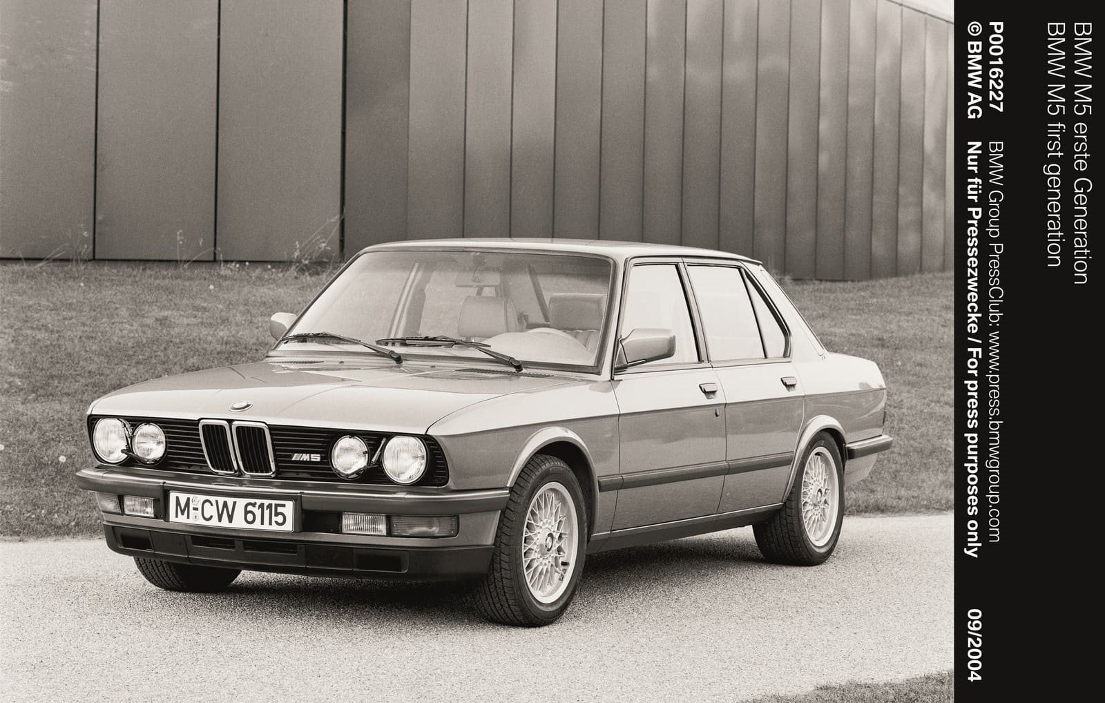A HISTÓRIA DO BMW M5: PARADIGMA DO SEDAN ESPORTIVO HÁ 40 ANOS, foto 3