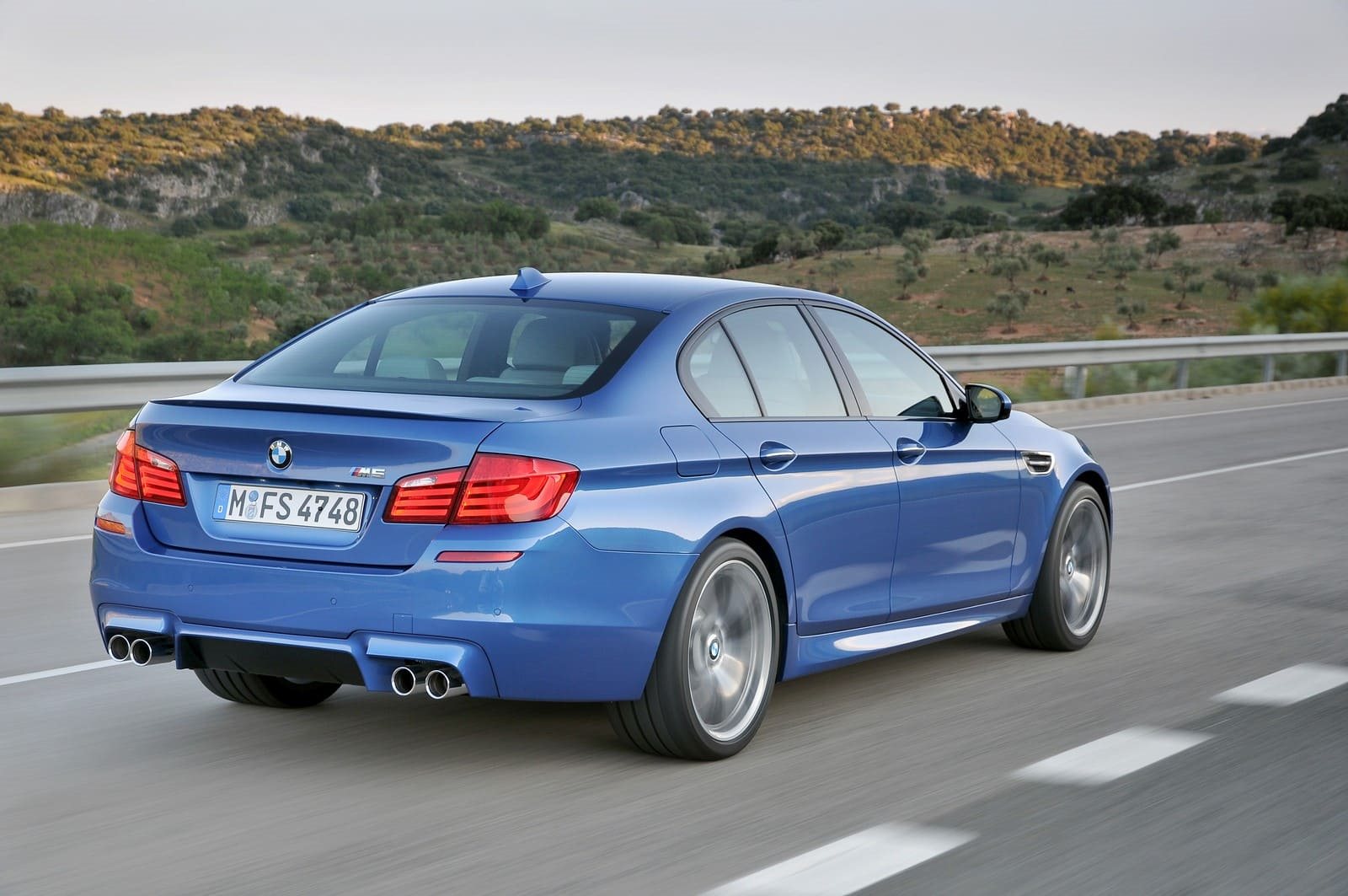 A HISTÓRIA DO BMW M5: PARADIGMA DO SEDAN ESPORTIVO HÁ 40 ANOS, foto 22