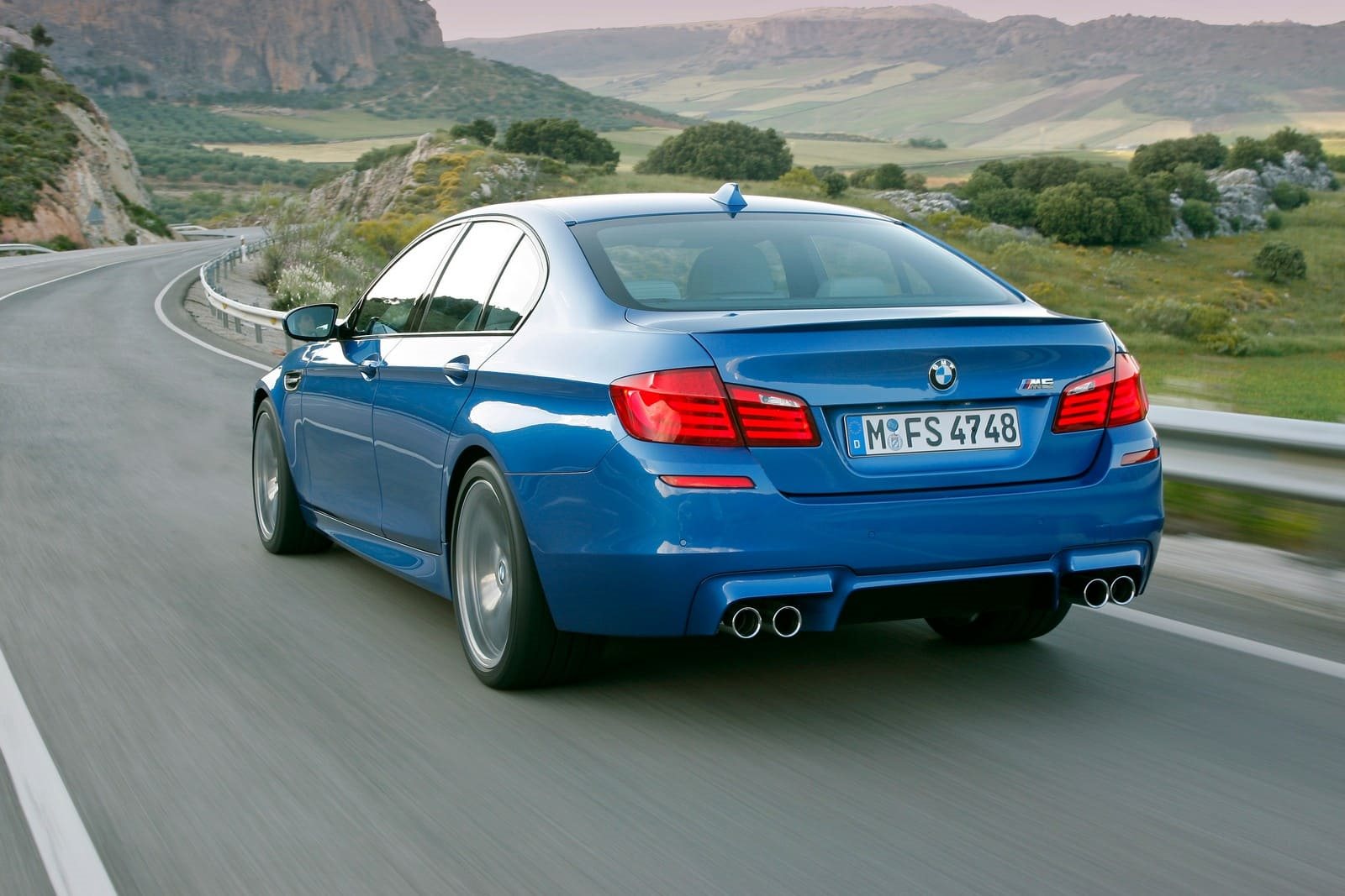 A HISTÓRIA DO BMW M5: PARADIGMA DO SEDAN ESPORTIVO HÁ 40 ANOS, foto 23