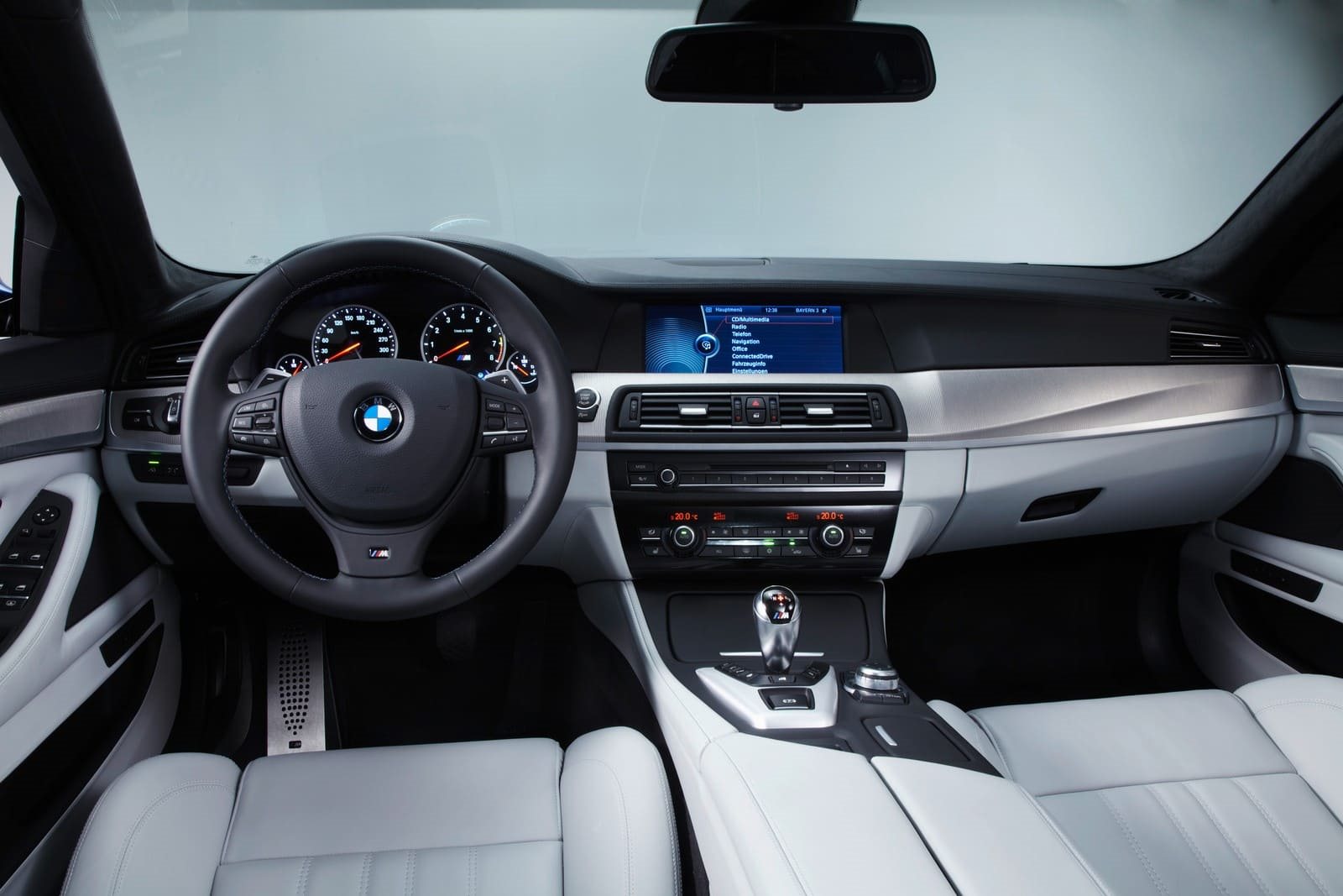 A HISTÓRIA DO BMW M5: PARADIGMA DO SEDAN ESPORTIVO HÁ 40 ANOS, foto 25