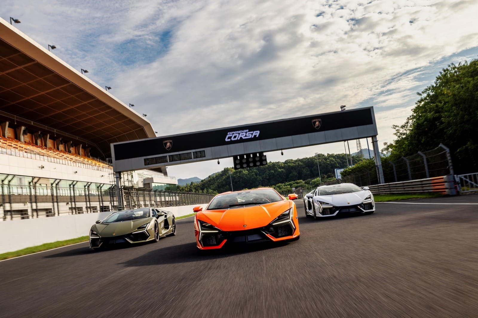 LAMBORGHINI ESPERIENZA CORSA 2024 COMEÇA NO CIRCUITO INTERNACIONAL DE ZHEJIANG, foto 1