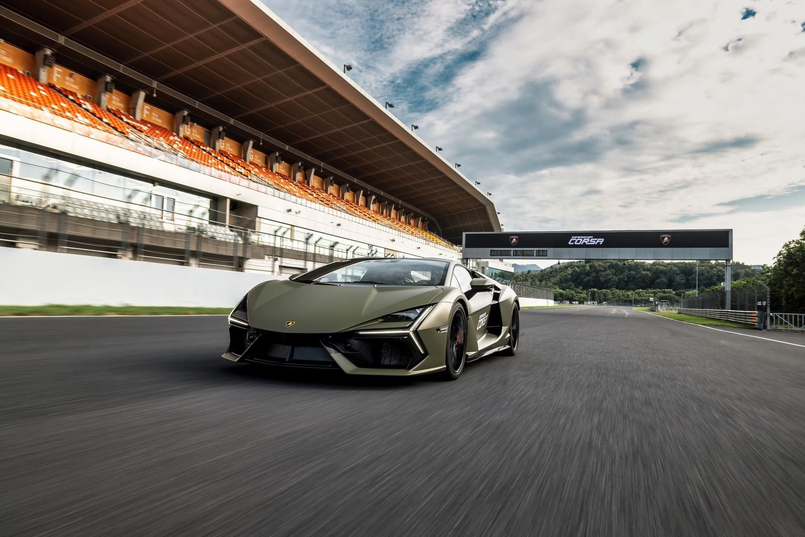 LAMBORGHINI ESPERIENZA CORSA 2024 COMEÇA NO CIRCUITO INTERNACIONAL DE ZHEJIANG, foto 8