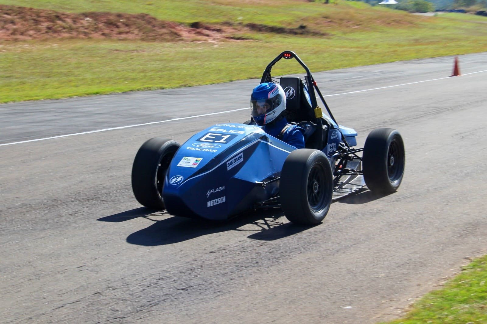 EQUIPE PATROCINADA PELA FORD É BICAMPEÃ DA FÓRMULA SAE BRASIL 2024, foto 1