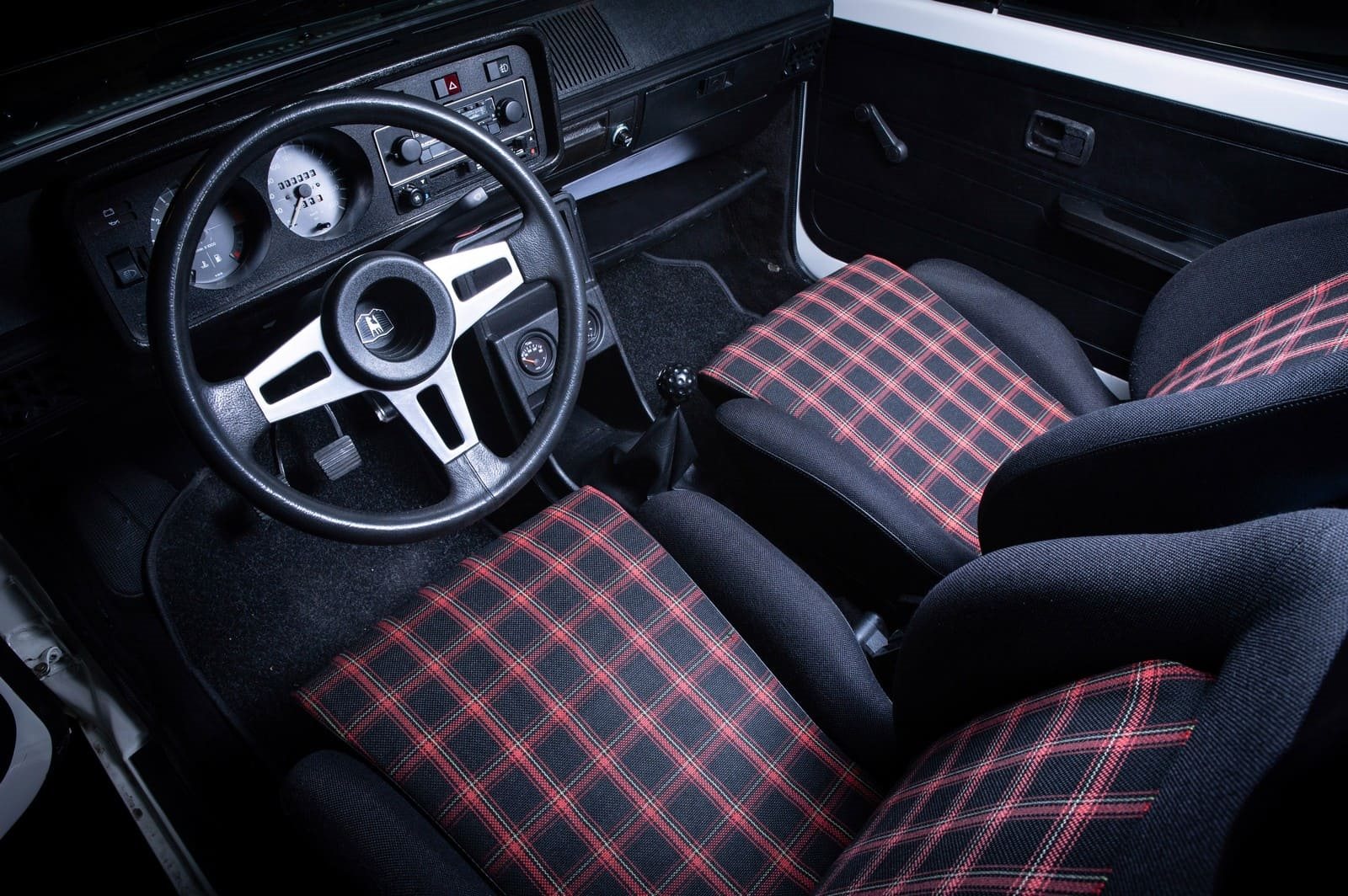A HISTÓRIA COMPLETA DO GOLF GTI, O PRIMEIRO COMPACTO COM ALMA DE GRAN TURISMO, foto 5