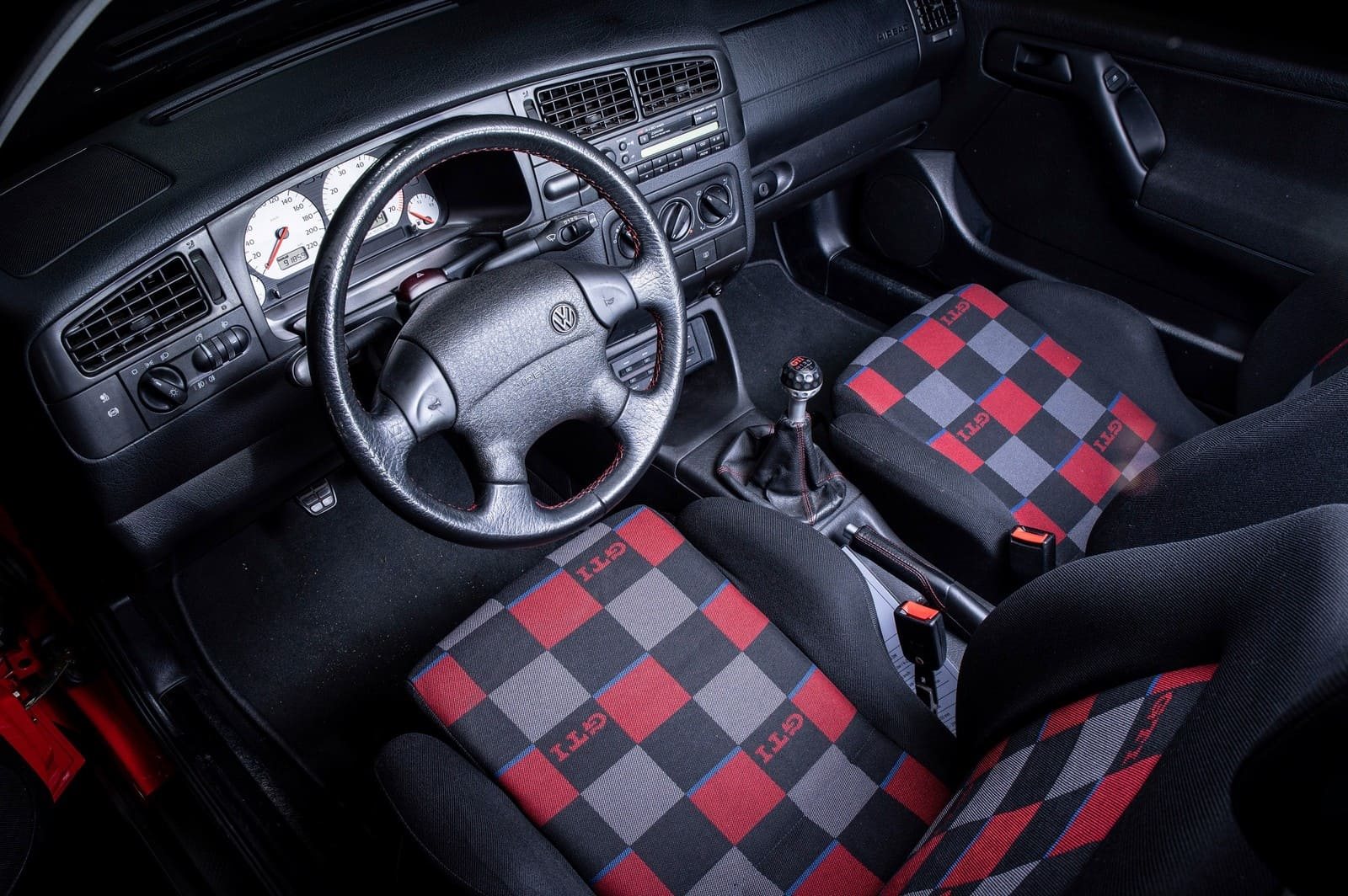 A HISTÓRIA COMPLETA DO GOLF GTI, O PRIMEIRO COMPACTO COM ALMA DE GRAN TURISMO, foto 27