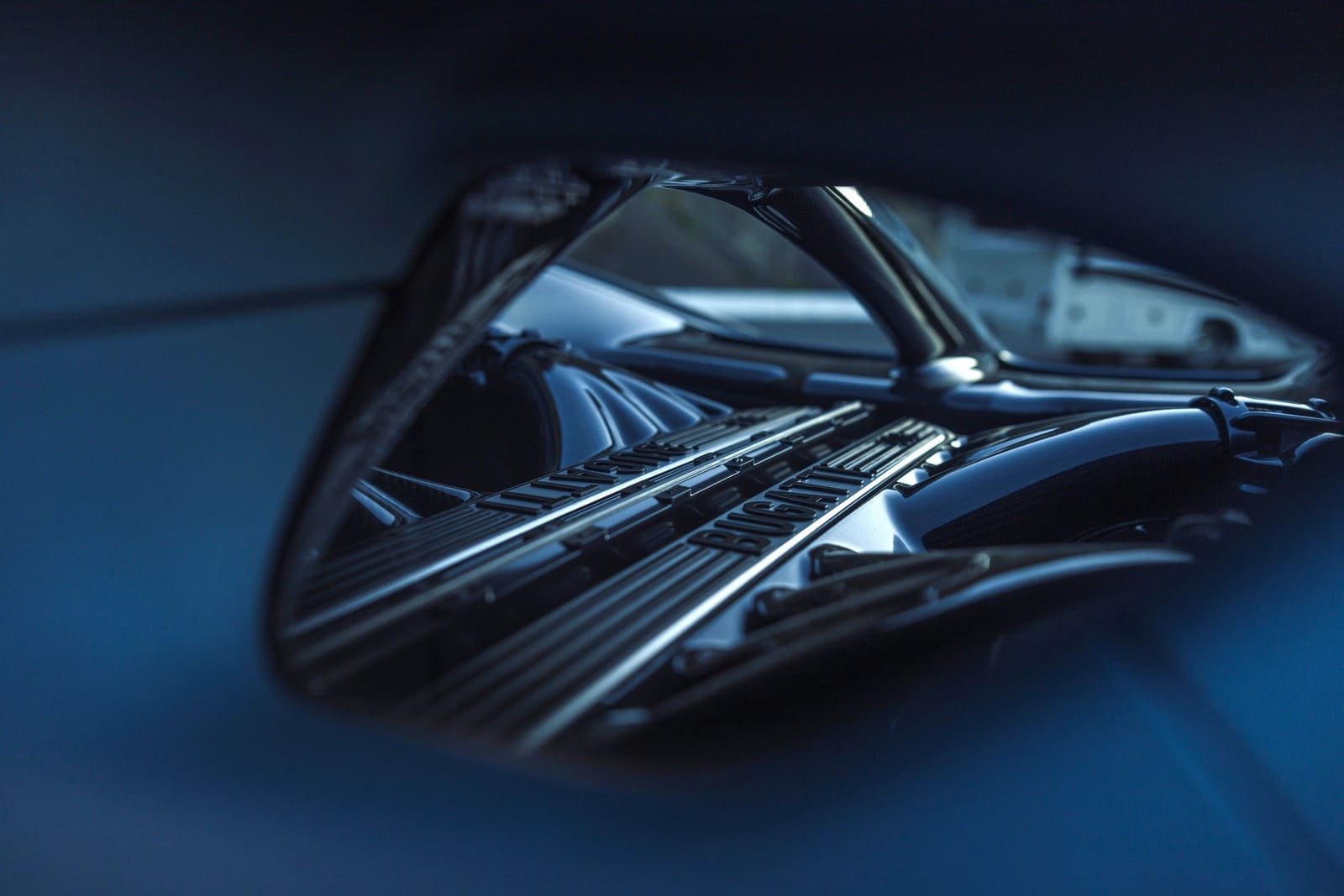 DE BEVERLY HILLS A NEWPORT BEACH: O BUGATTI TOURBILLON ENCANTA A CALIFÓRNIA, foto 8