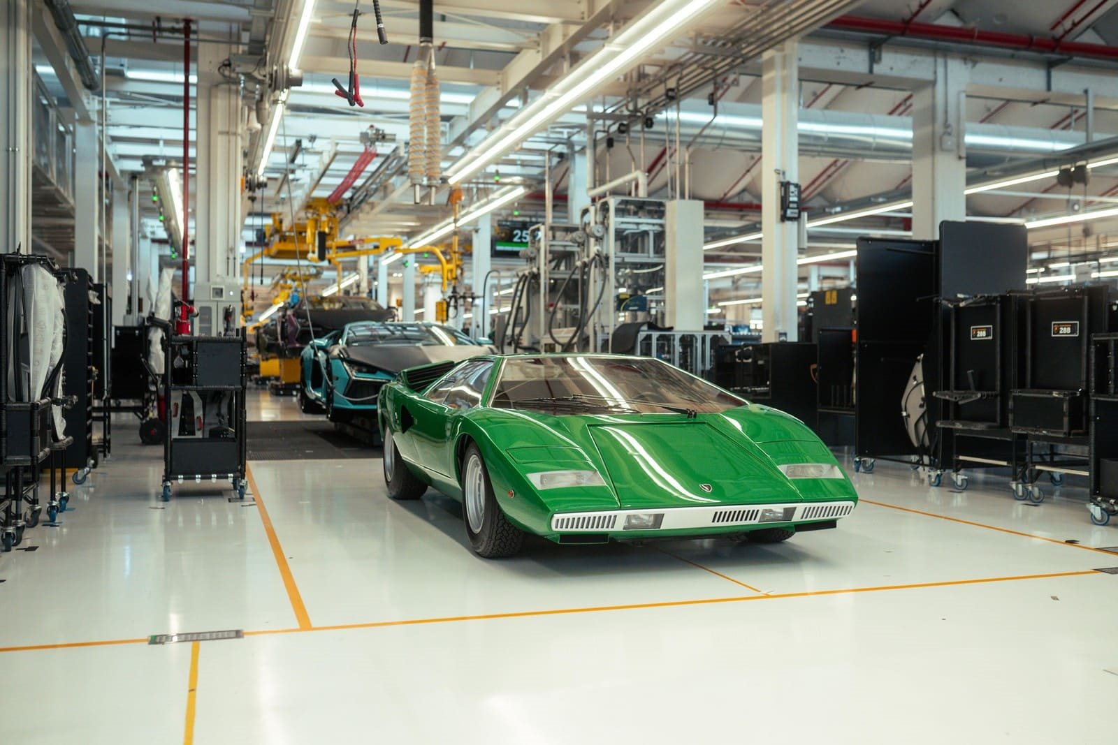 1974 - 2024: 50 ANOS DESDE A PRODUÇÃO DO PRIMEIRO LAMBORGHINI COUNTACH, foto 15