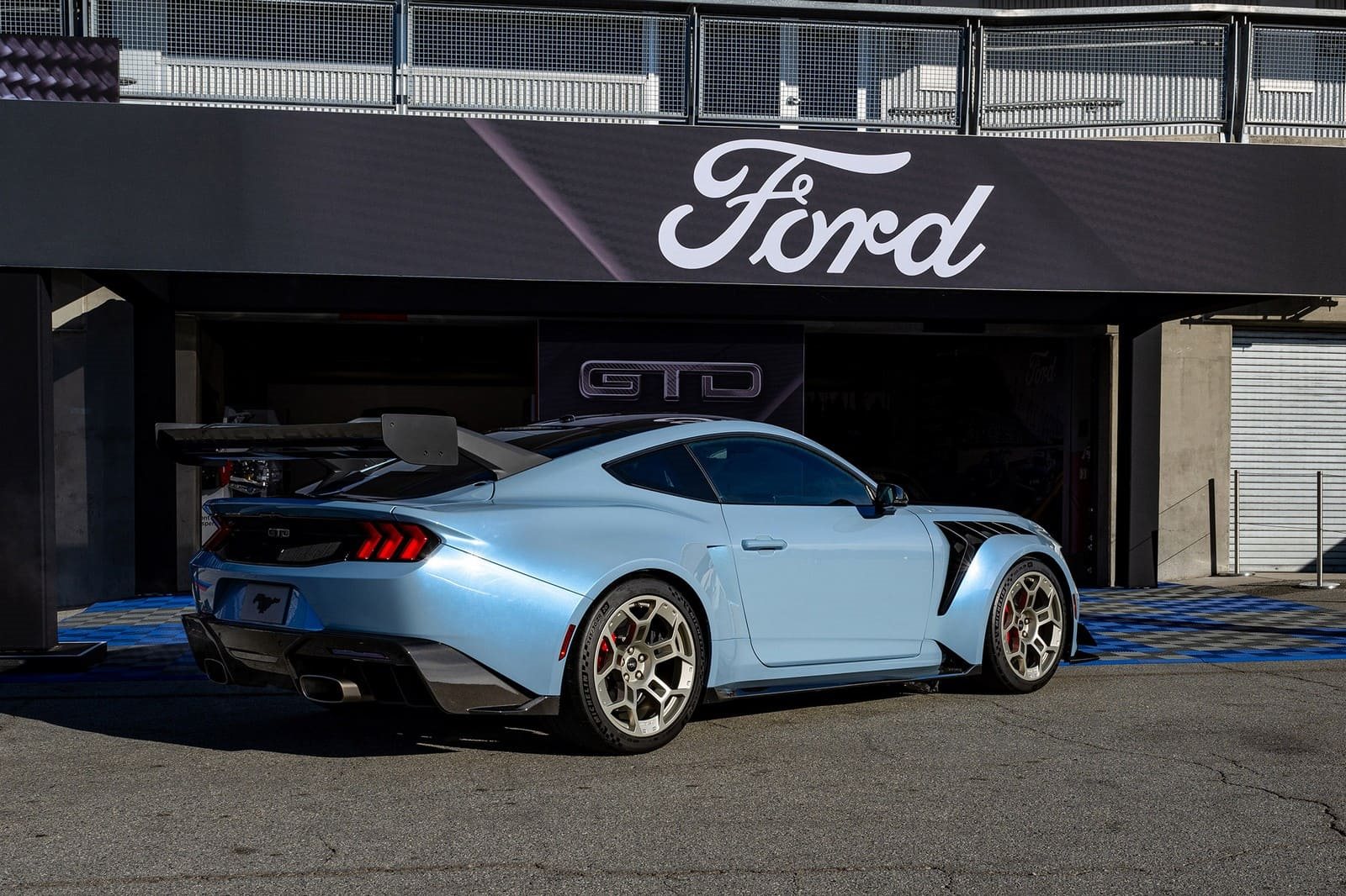 NOVO GTD É O FORD MUSTANG DE SÉRIE MAIS RÁPIDO E POTENTE DA HISTÓRIA, foto 2