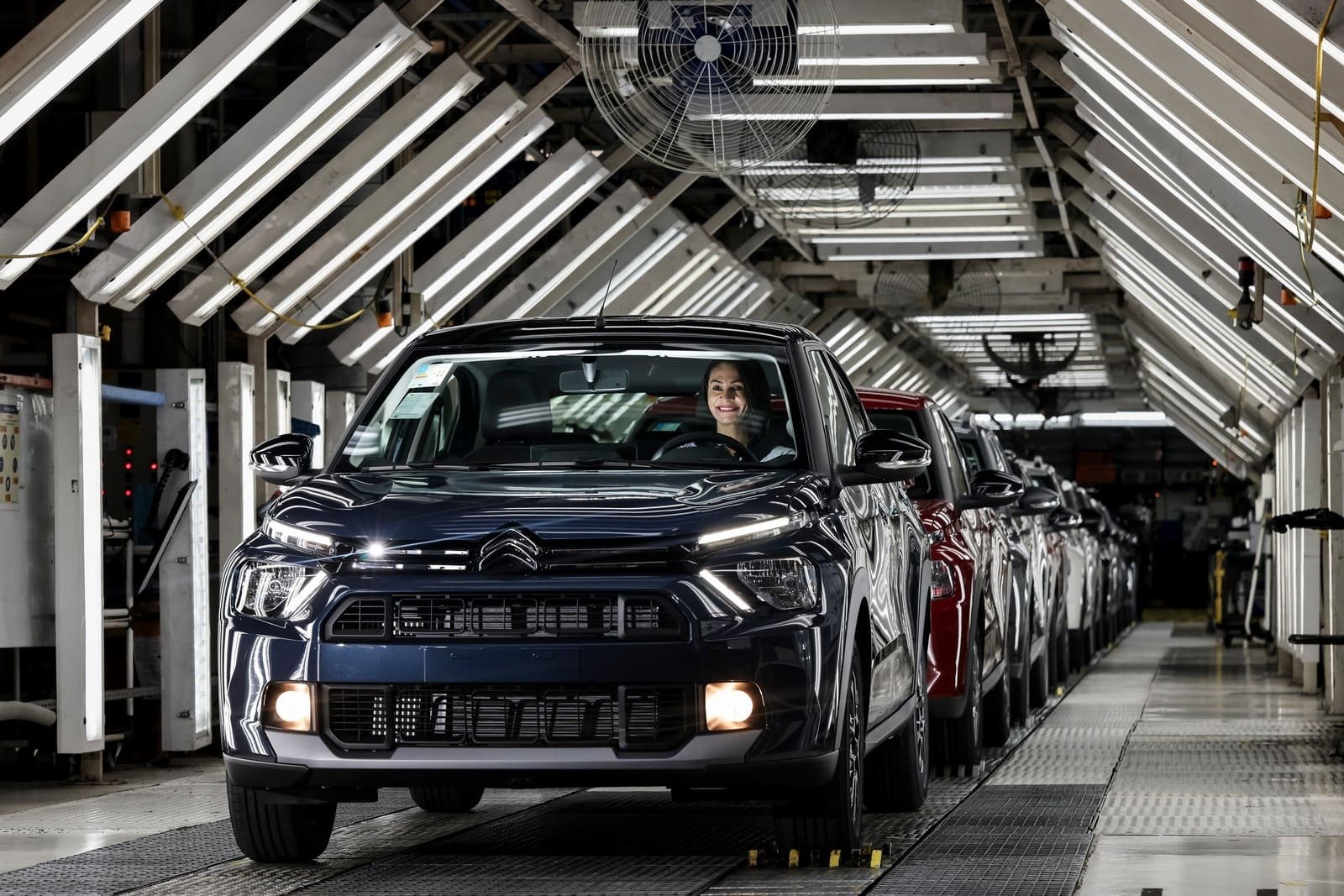 STELLANTIS INICIA A PRODUÇÃO DO NOVO SUV COUPÉ CITROËN BASALT NO POLO AUTOMOTIVO DE PORTO REAL, foto 1