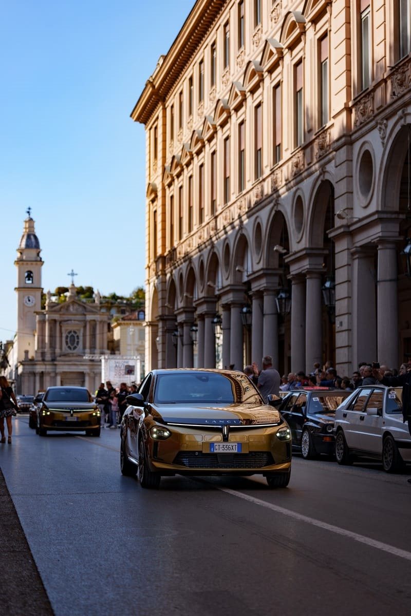 130 LANCIA DELTA EM TURIN COM MIKI BIASION, foto 28