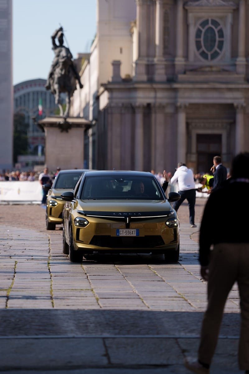 130 LANCIA DELTA EM TURIN COM MIKI BIASION, foto 30