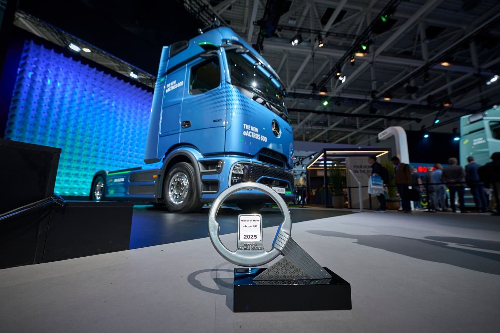 MERCEDES-BENZ eACTROS 600 É ELEITO COMO O ‘INTERNATIONAL TRUCK OF THE YEAR 2025’, foto 2