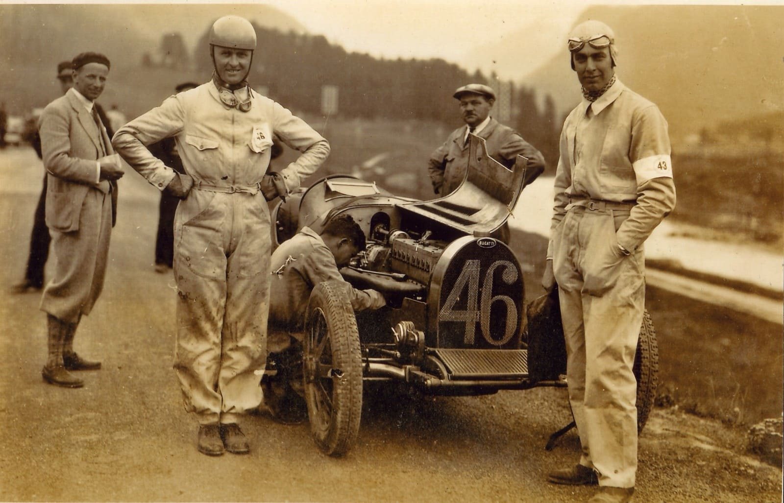 ARTE, FORMA, TÉCNICA: REVELANDO AS HISTÓRIAS NÃO CONTADAS DE 115 ANOS DE INCOMPARÁVEL HISTÓRIA DA BUGATTI, foto 7