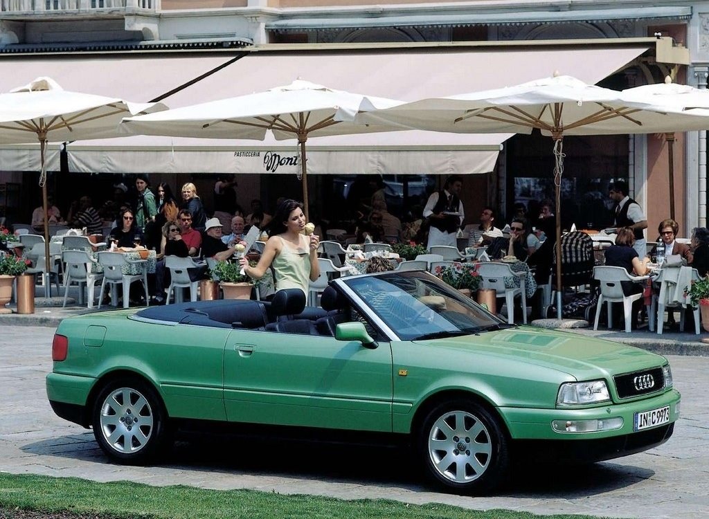 AUDI A4 CELEBRA 30 ANOS COM TRAÇÃO QUATTRO COM SOFISTICAÇÃO, foto 5