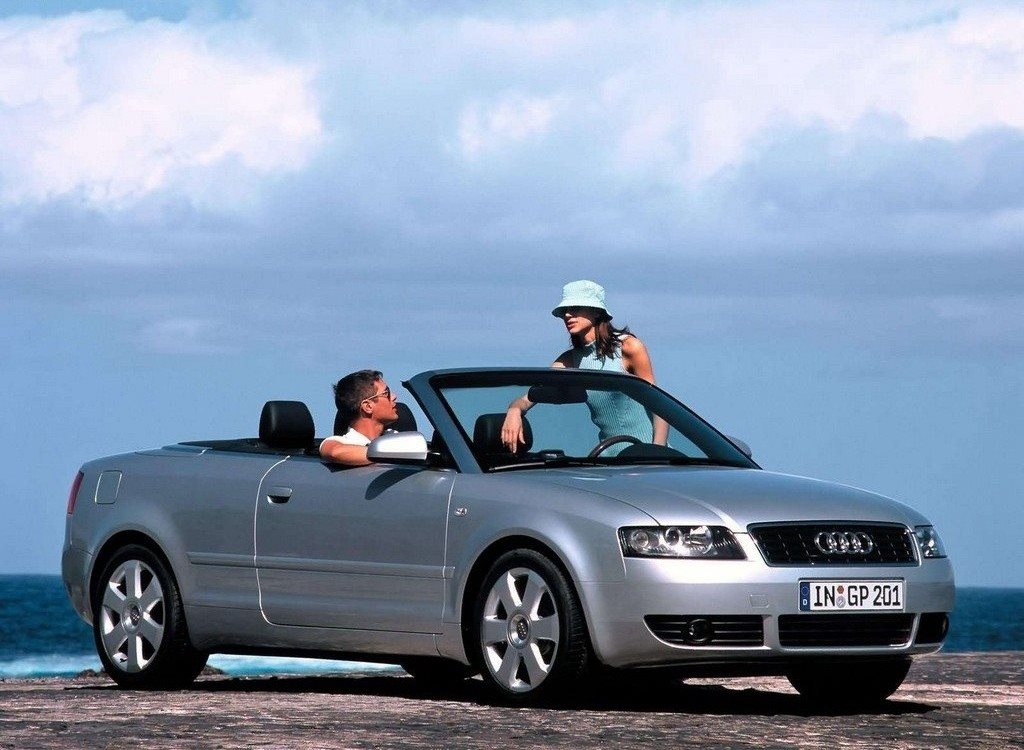 AUDI A4 CELEBRA 30 ANOS COM TRAÇÃO QUATTRO COM SOFISTICAÇÃO, foto 15