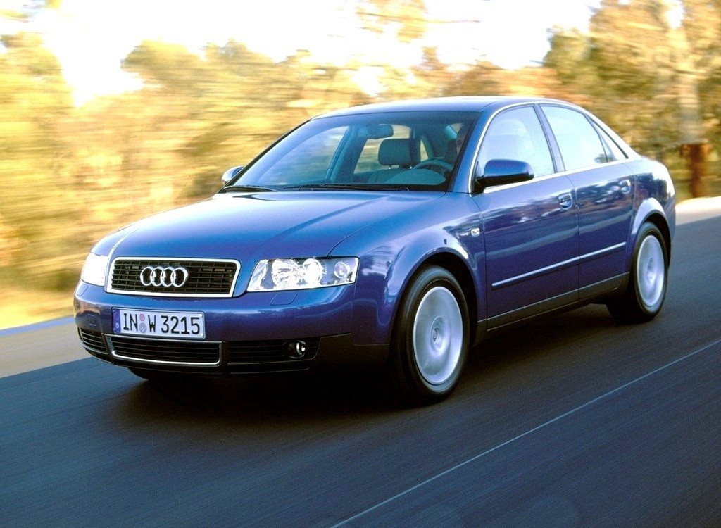 AUDI A4 CELEBRA 30 ANOS COM TRAÇÃO QUATTRO COM SOFISTICAÇÃO, foto 16