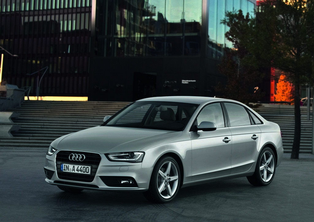 AUDI A4 CELEBRA 30 ANOS COM TRAÇÃO QUATTRO COM SOFISTICAÇÃO, foto 32