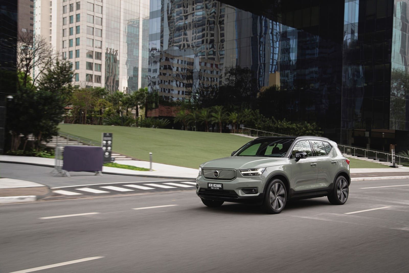 UM MILHÃO DE XC40. VOLVO COMEMORA MARCA HISTÓRICA DA PRODUÇÃO DO MODELO EM SUA FÁBRICA NA BÉLGICA, foto 5