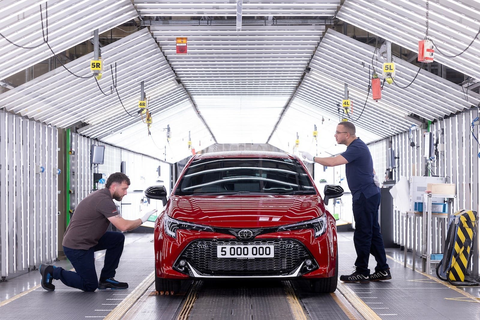 TOYOTA COROLLA ASSINALA UM NOVO MARCO COM A FABRICAÇÃO DO VEÍCULO CINCO MILHÕES DA TOYOTA NO REINO UNIDO, foto 4