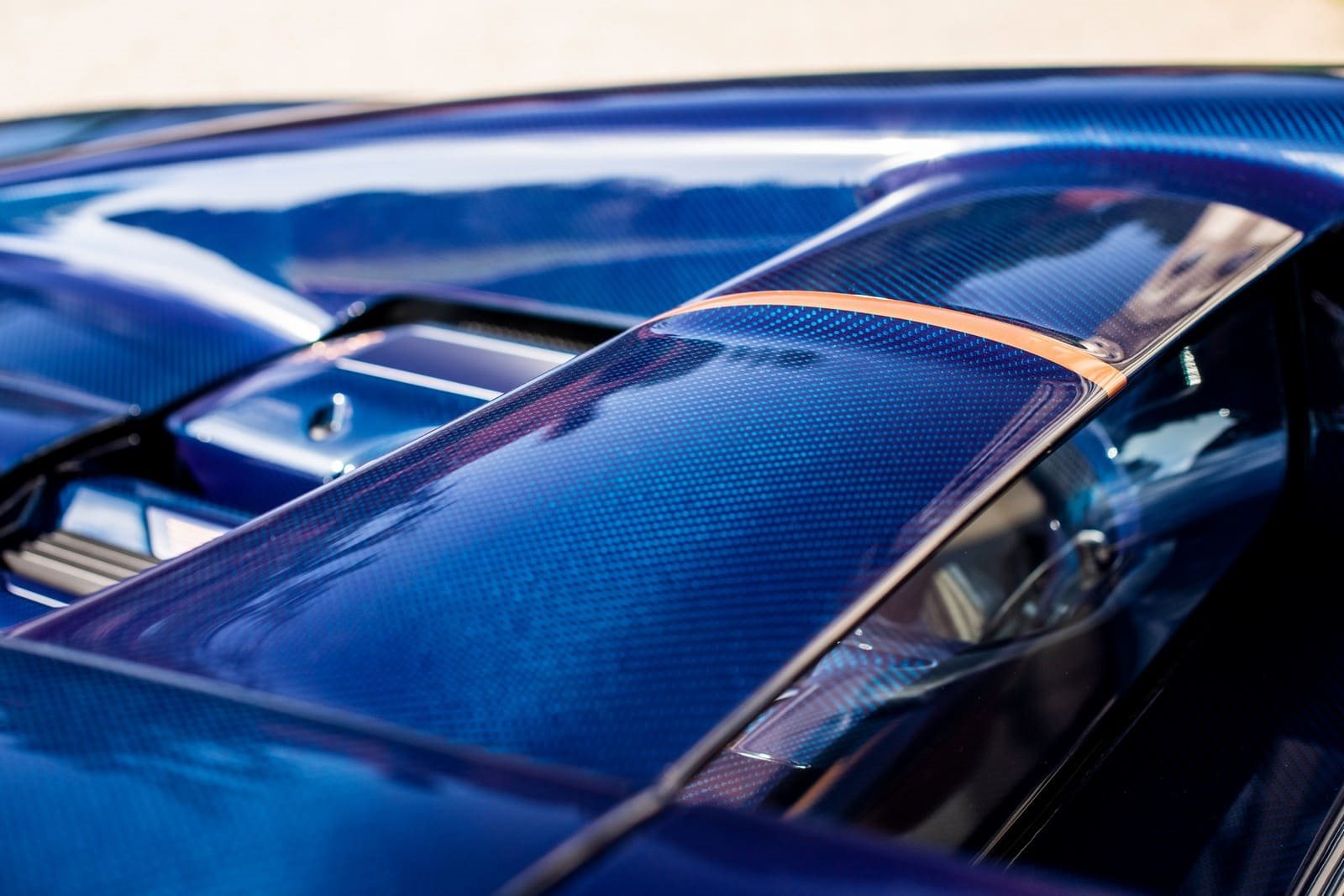 MESTRE DO AR: CRIANDO UMA NOVA GERAÇÃO DE DESIGN PARA O ROADSTER COM O BUGATTI W16 MISTRAL, foto 7