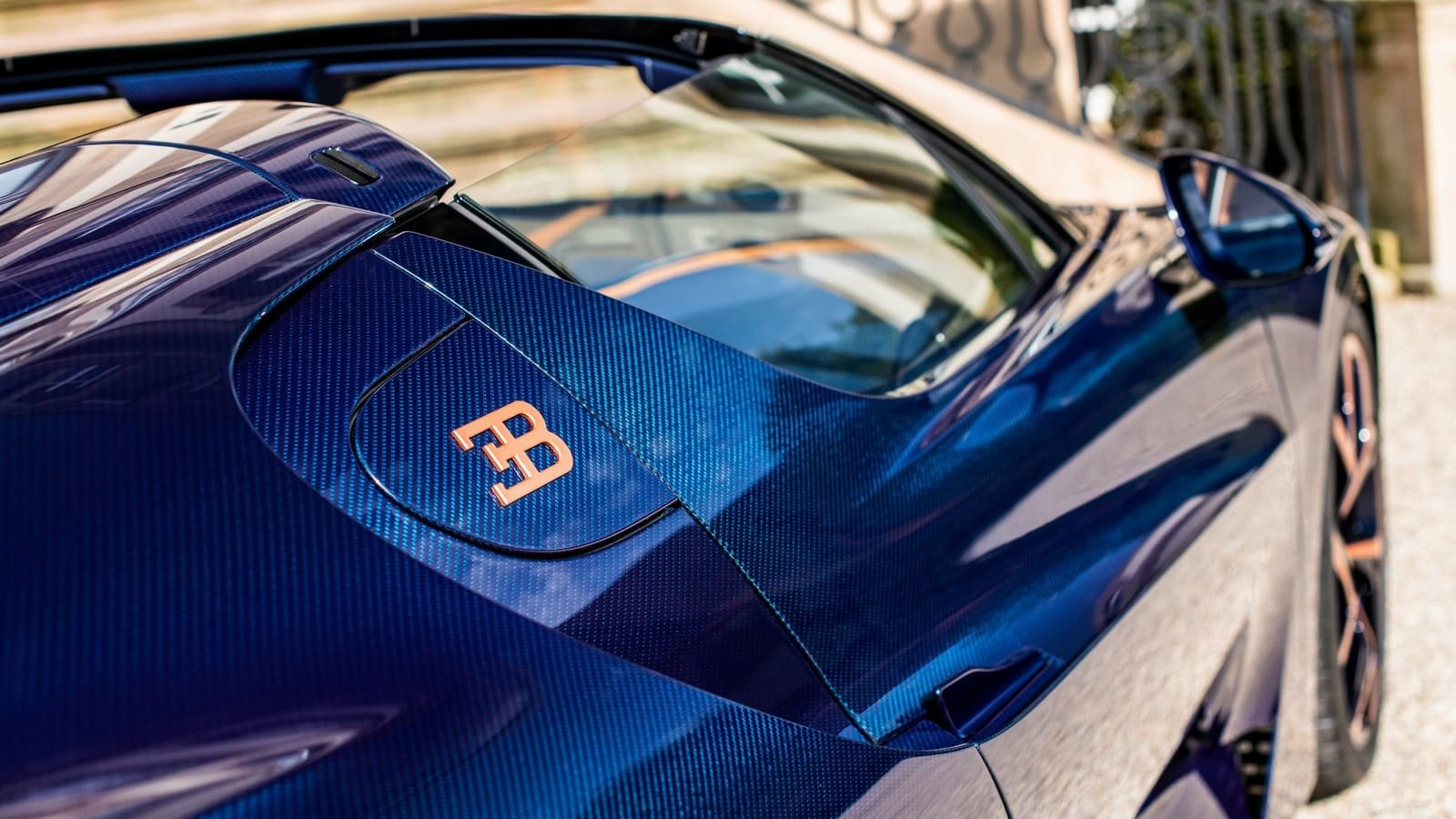 MESTRE DO AR: CRIANDO UMA NOVA GERAÇÃO DE DESIGN PARA O ROADSTER COM O BUGATTI W16 MISTRAL, foto 8