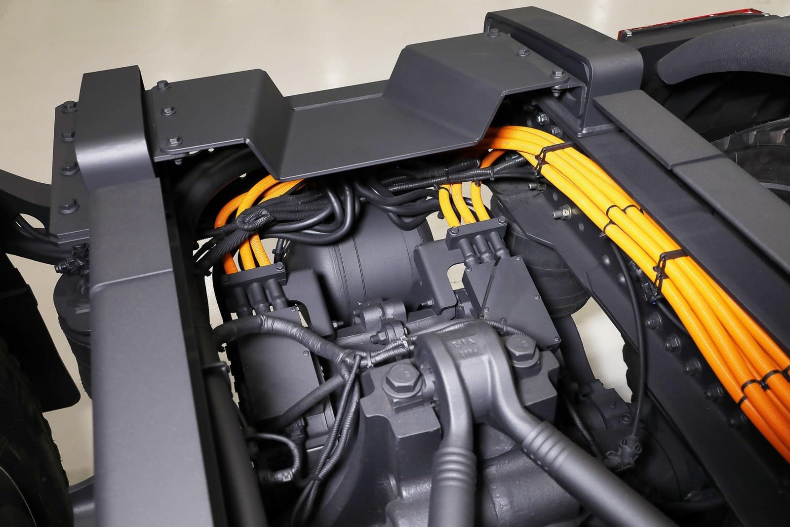 VOLKSWAGEN REVELA SEU PRIMEIRO CAMINHÃO CONCEITO HÍBRIDO, foto 3