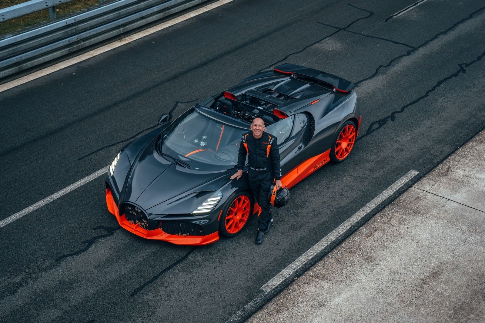 UMA FORÇA DA NATUREZA QUE BATEU RECORDES: O BUGATTI W16 MISTRAL ESTABELECE UM NOVO RECORDE MUNDIAL DE VELOCIDADE PARA UM CARRO CONVERSÍVEL, foto 5