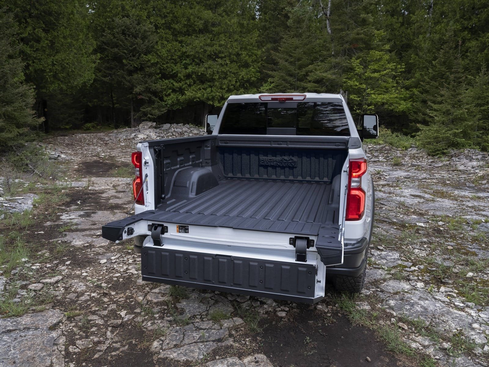 CHEVROLET SILVERADO FICA MAIS VERSÁTIL COM EXCLUSIVA TAMPA DE CAÇAMBA MULTIFUNCIONAL, foto 3