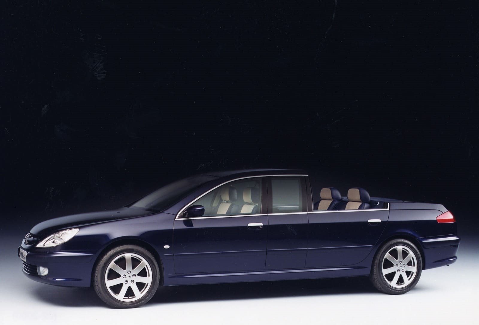 LUXO CLÁSSICO SEGUNDO A PEUGEOT: 90 ANOS DA SÉRIE 600, foto 4