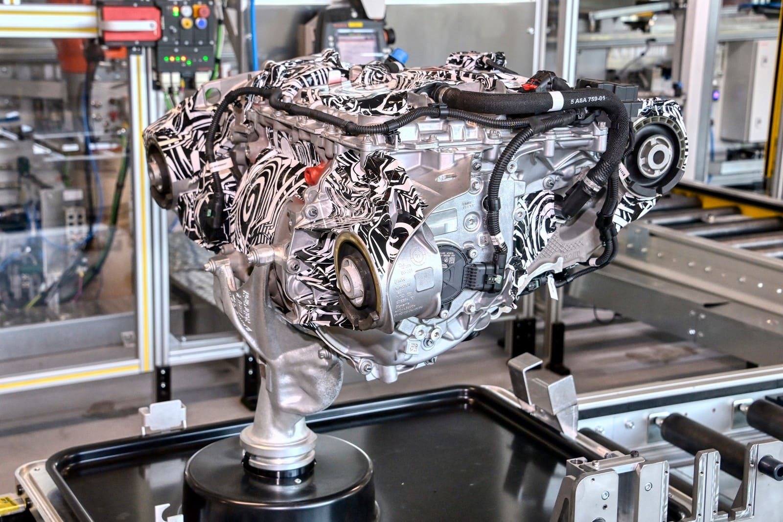 DA ÁUSTRIA PARA A HUNGRIA: FÁBRICA DO BMW GROUP EM STEYR PRODUZ OS PRIMEIROS MOTORES ELÉTRICOS PARA VEÍCULOS DE TESTE DO NEUE KLASSE, foto 1