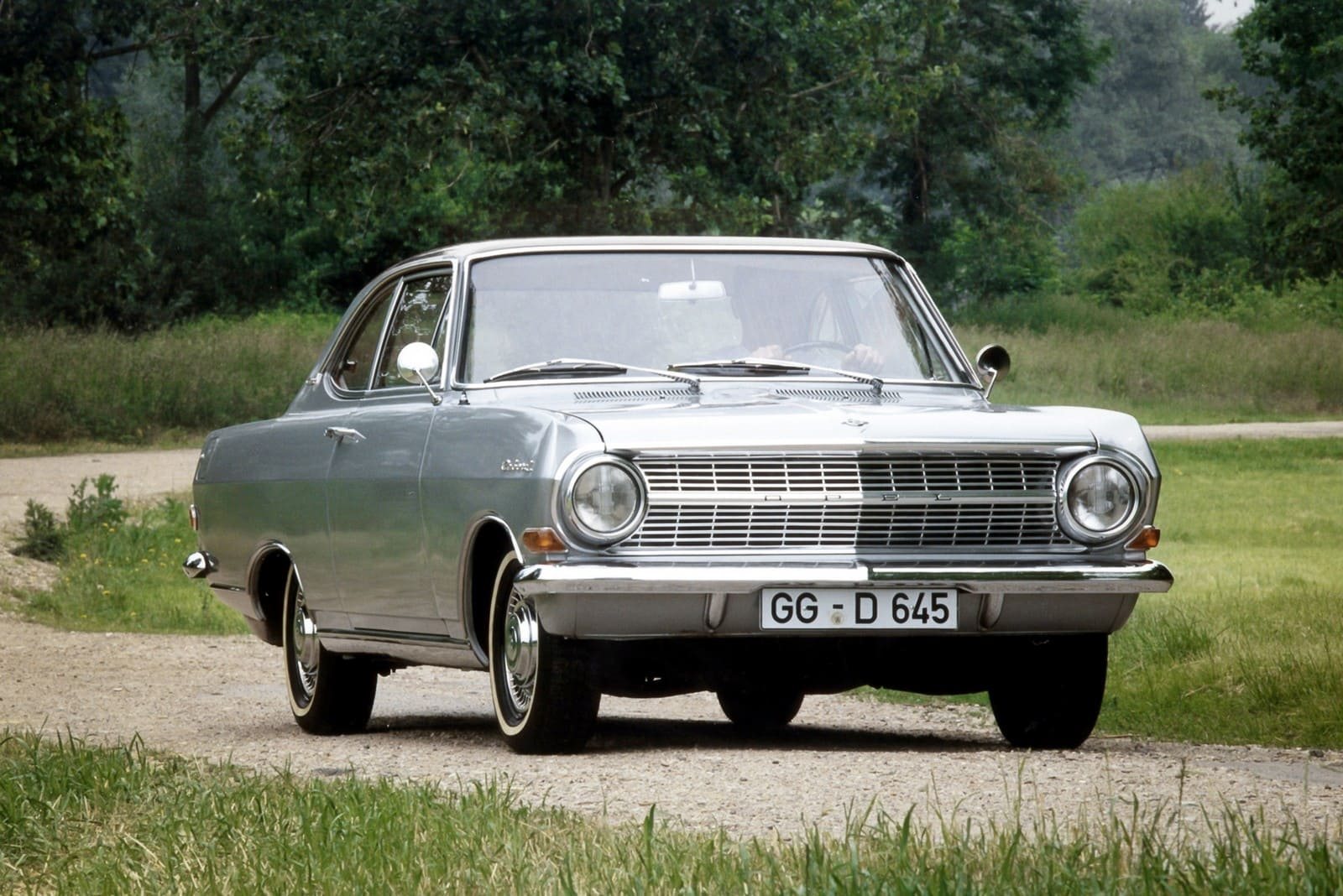 OPEL VIZOR, UMA FRENTE CONTEMPORÂNEA E MINIMALISTA COM MUITA HISTÓRIA, foto 12