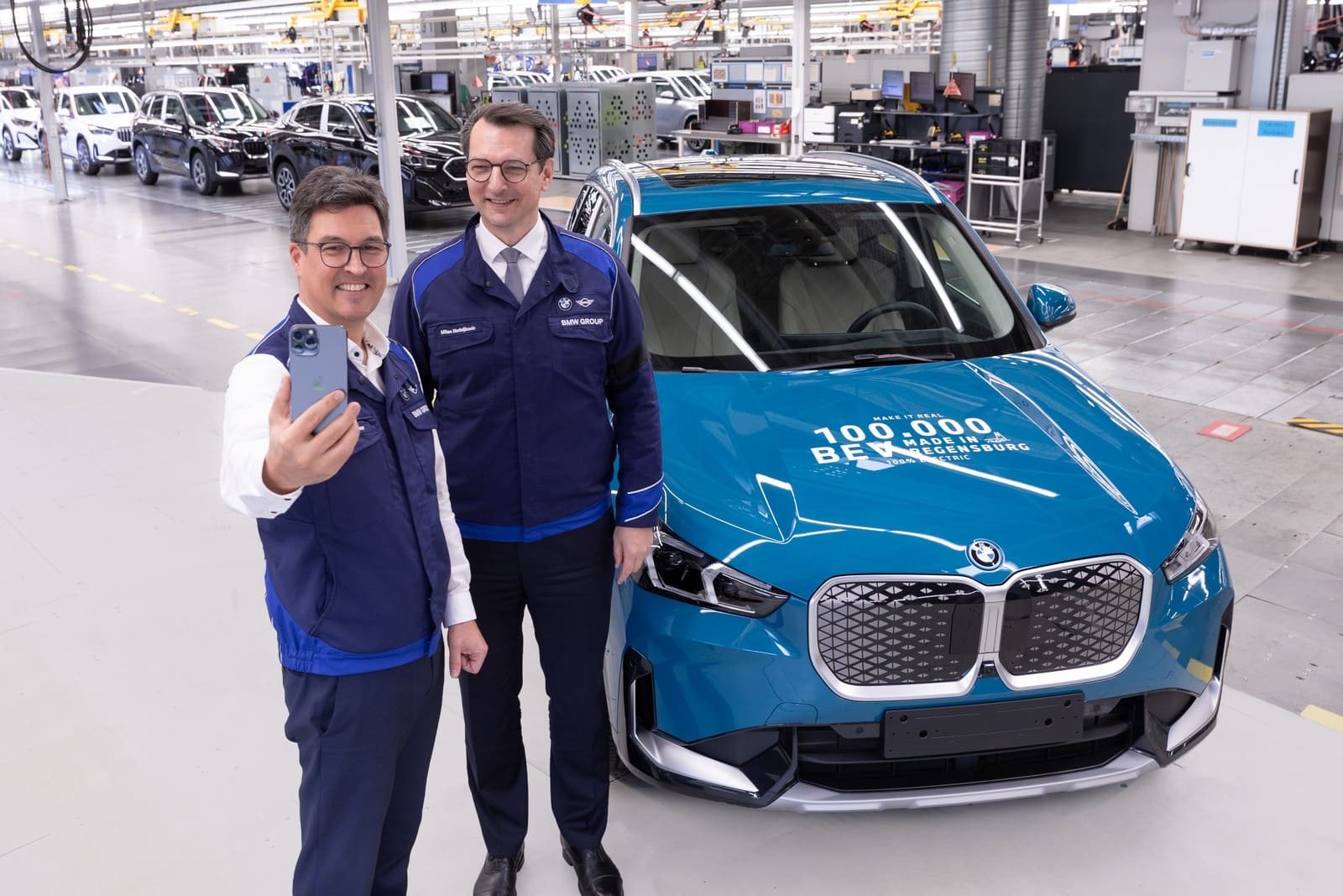 PLANTA DA BMW EM REGENSBURG ESTABELECE RECORDE, COM 100.000 VEÍCULOS TOTALMENTE ELÉTRICOS PRODUZIDOS EM 2024, foto 1