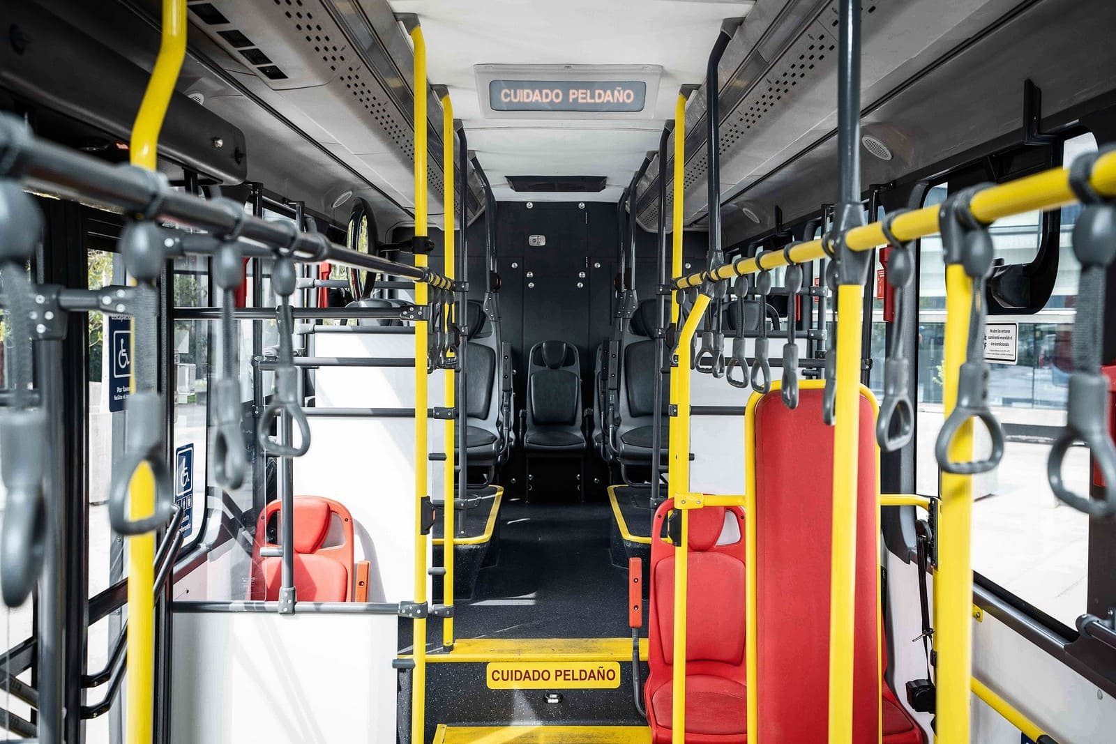 MERCEDES-BENZ DO BRASIL TESTA ÔNIBUS ELÉTRICO eO500U NO CHILE, foto 10