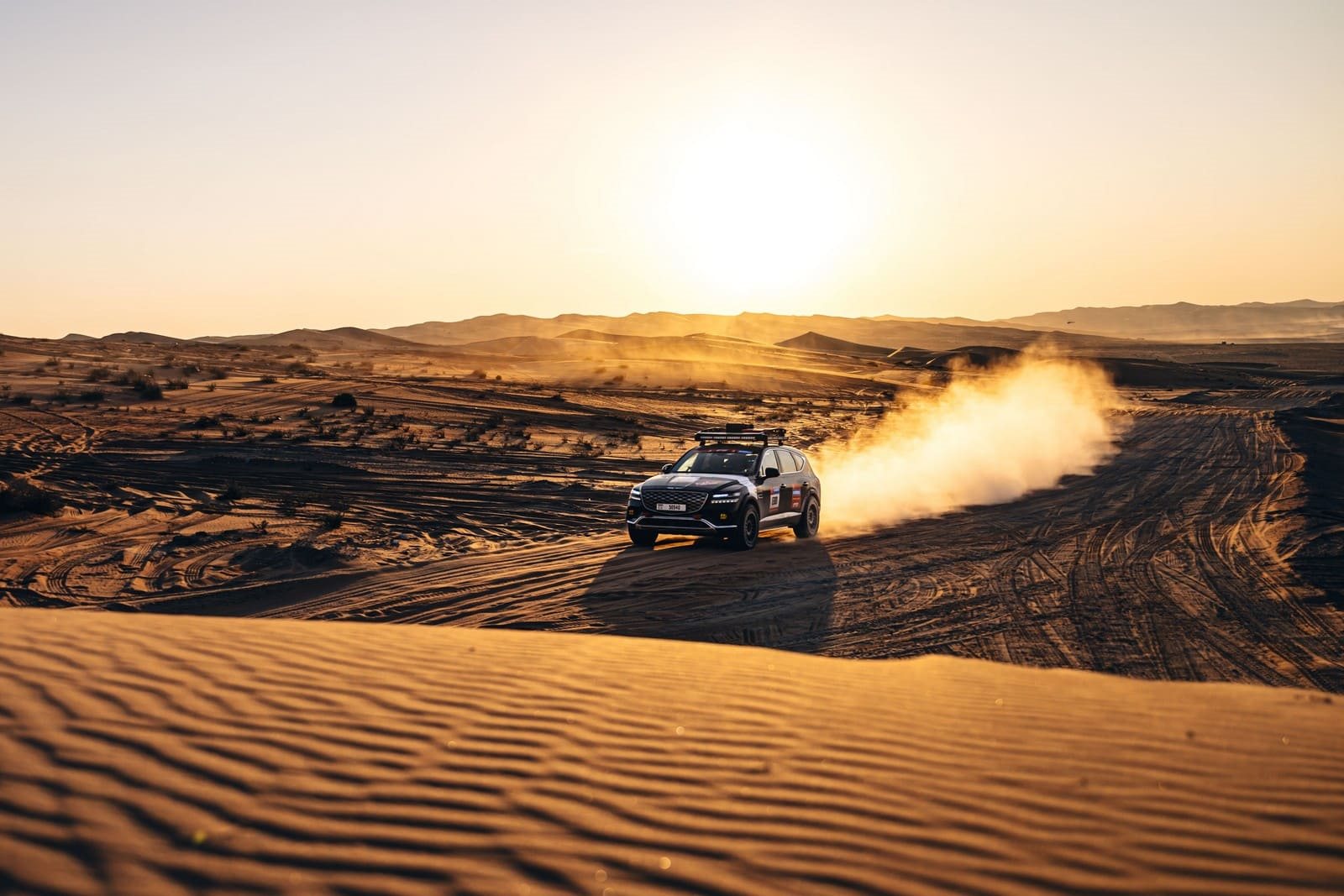 GENESIS PRESTA HOMENAGEM A JACKY ICKX NO DAKAR 2025, foto 4
