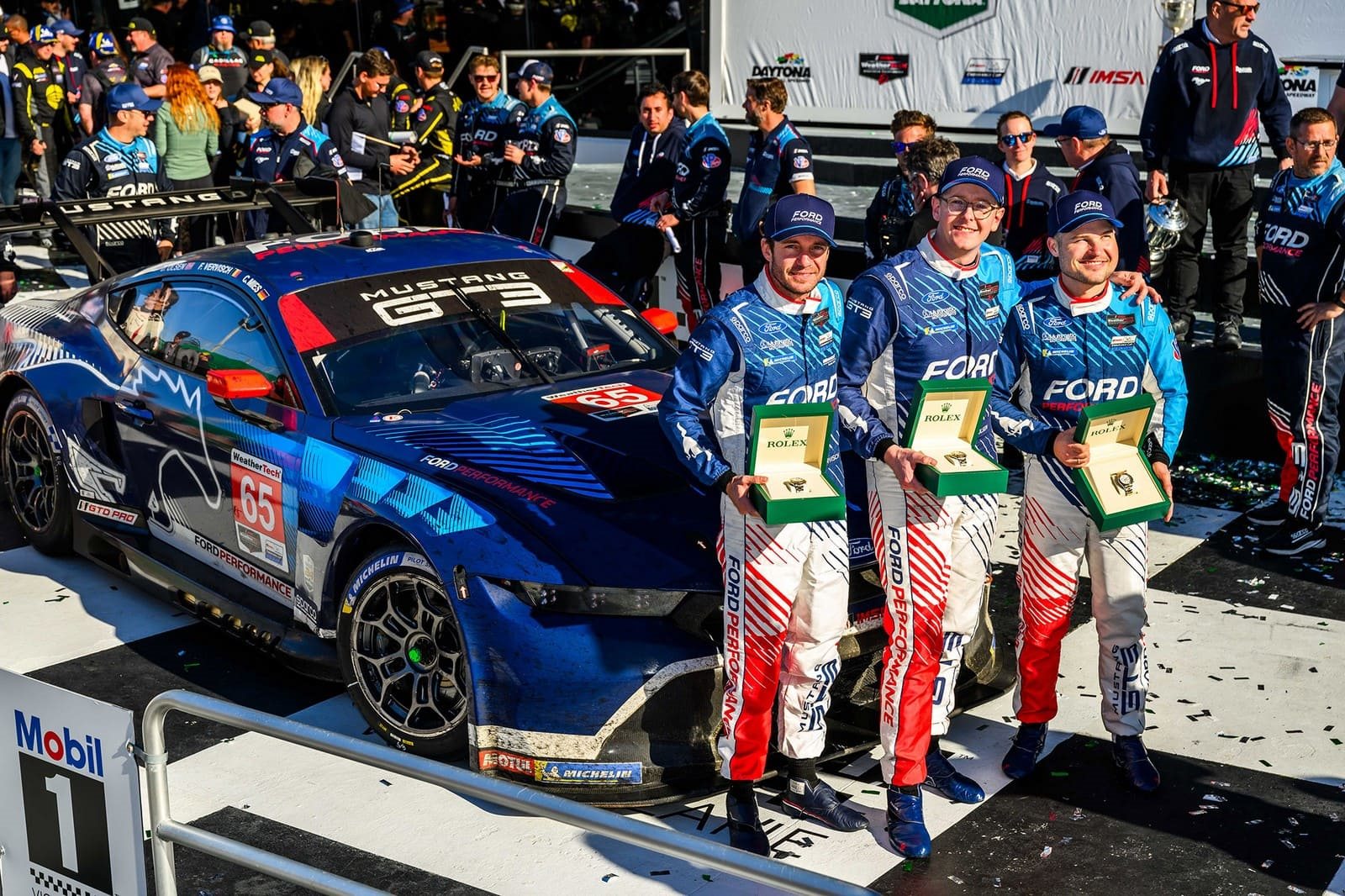 FORD MUSTANG GT3 VENCE AS 24 HORAS DE DAYTONA, foto 2