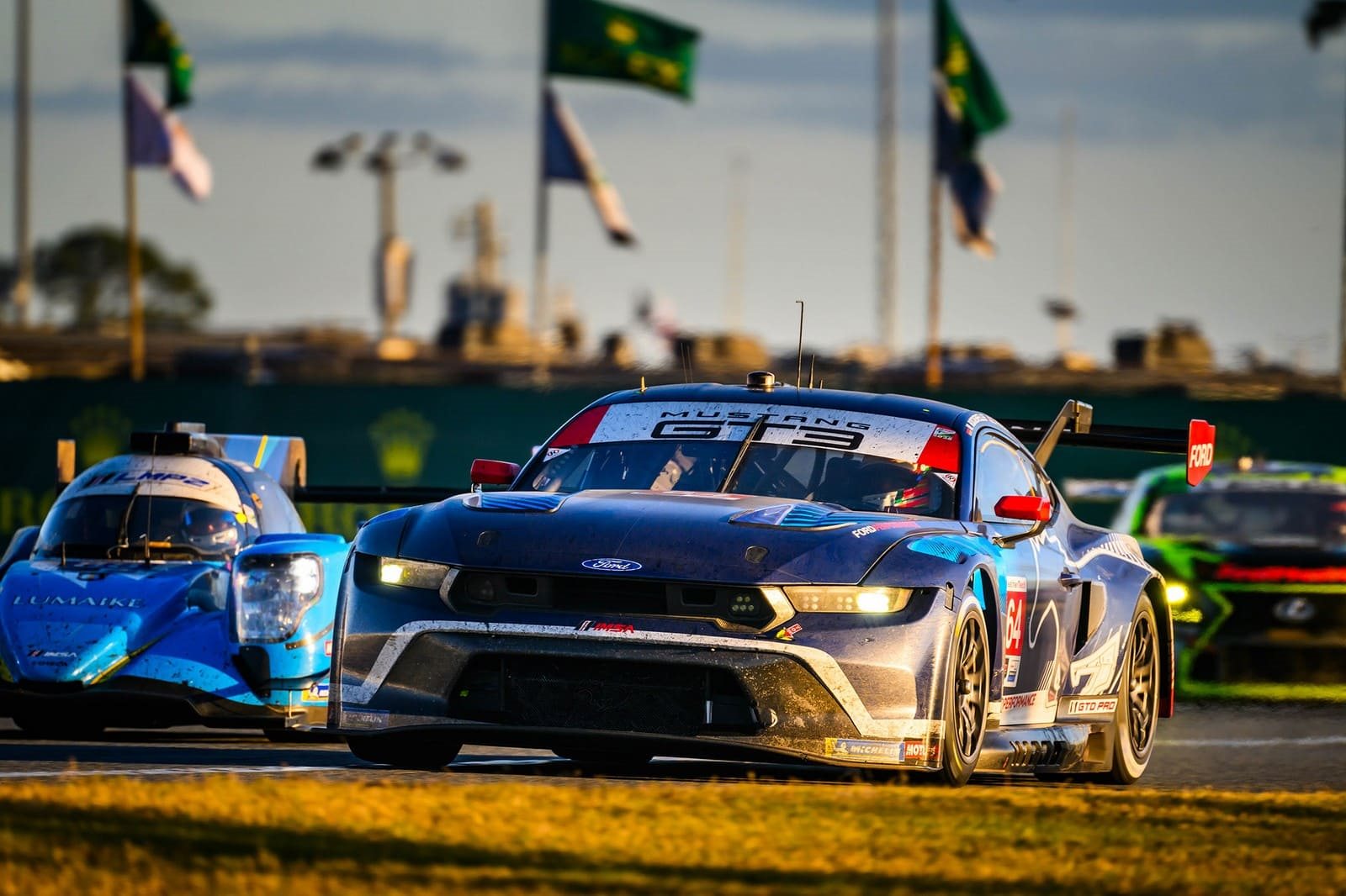FORD MUSTANG GT3 VENCE AS 24 HORAS DE DAYTONA, foto 3