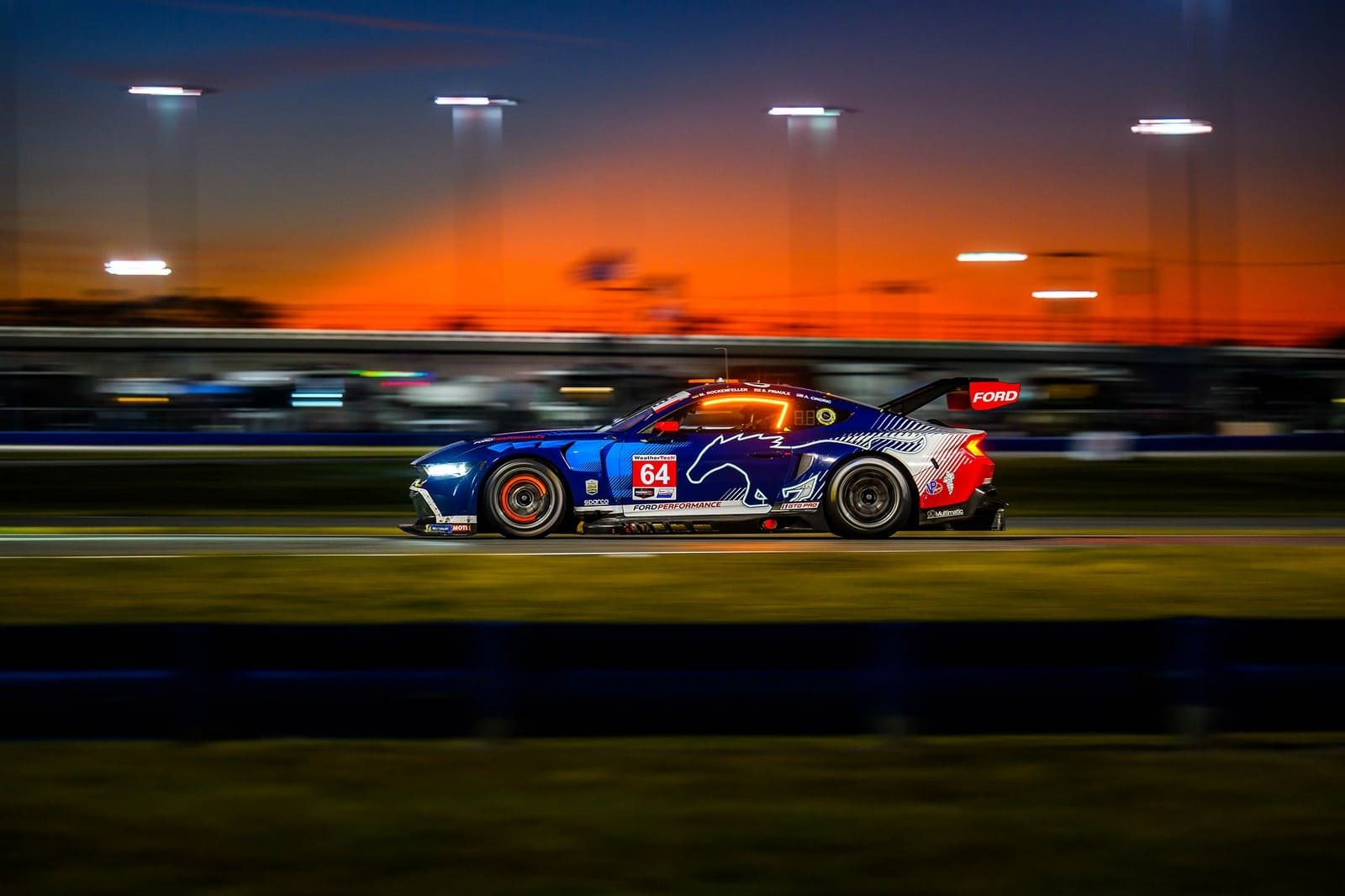 FORD MUSTANG GT3 VENCE AS 24 HORAS DE DAYTONA, foto 4