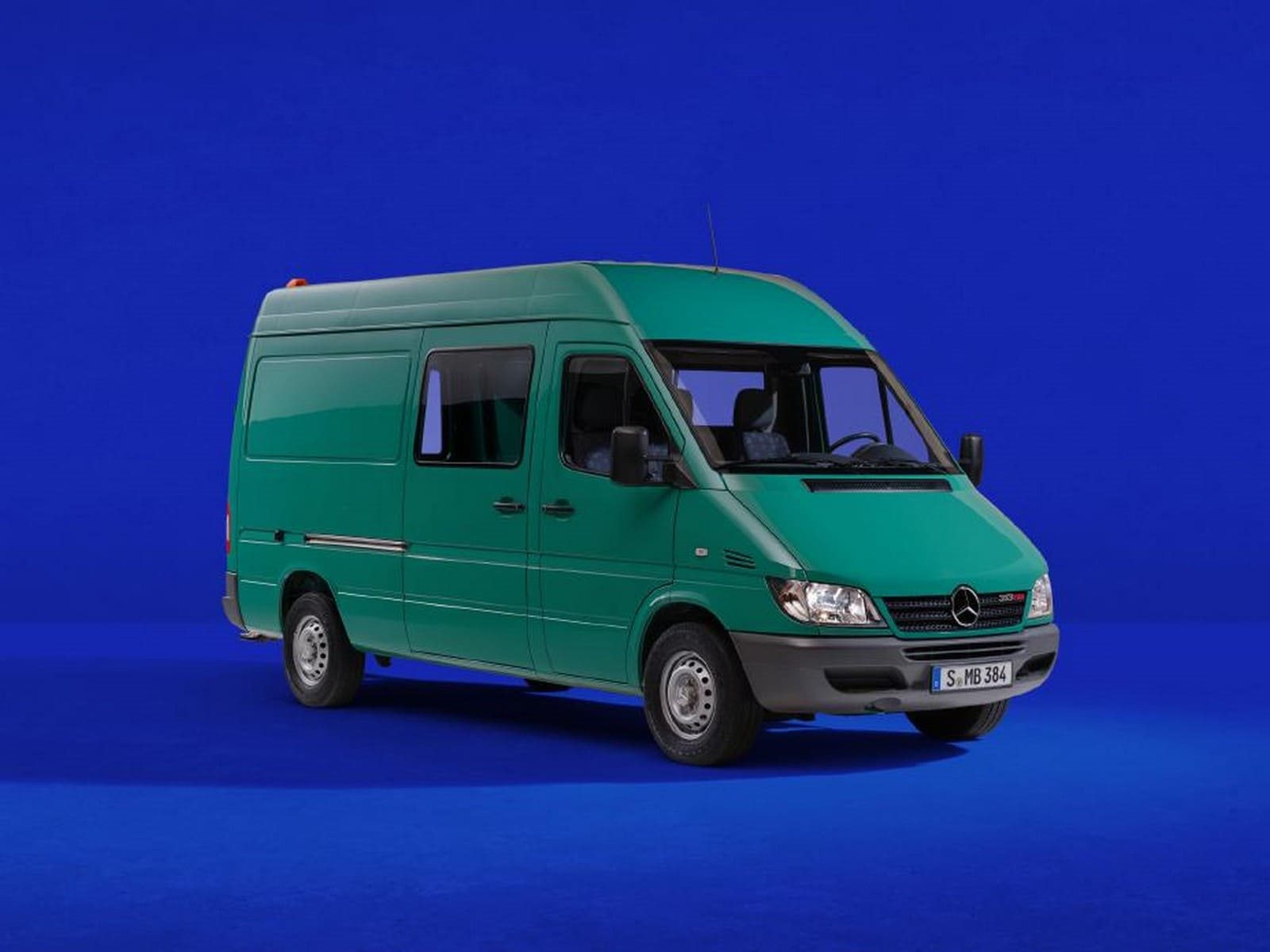 30 ANOS DO MERCEDES-BENZ SPRINTER: UM LEGADO DE INOVAÇÃO E EXCELÊNCIA, foto 2
