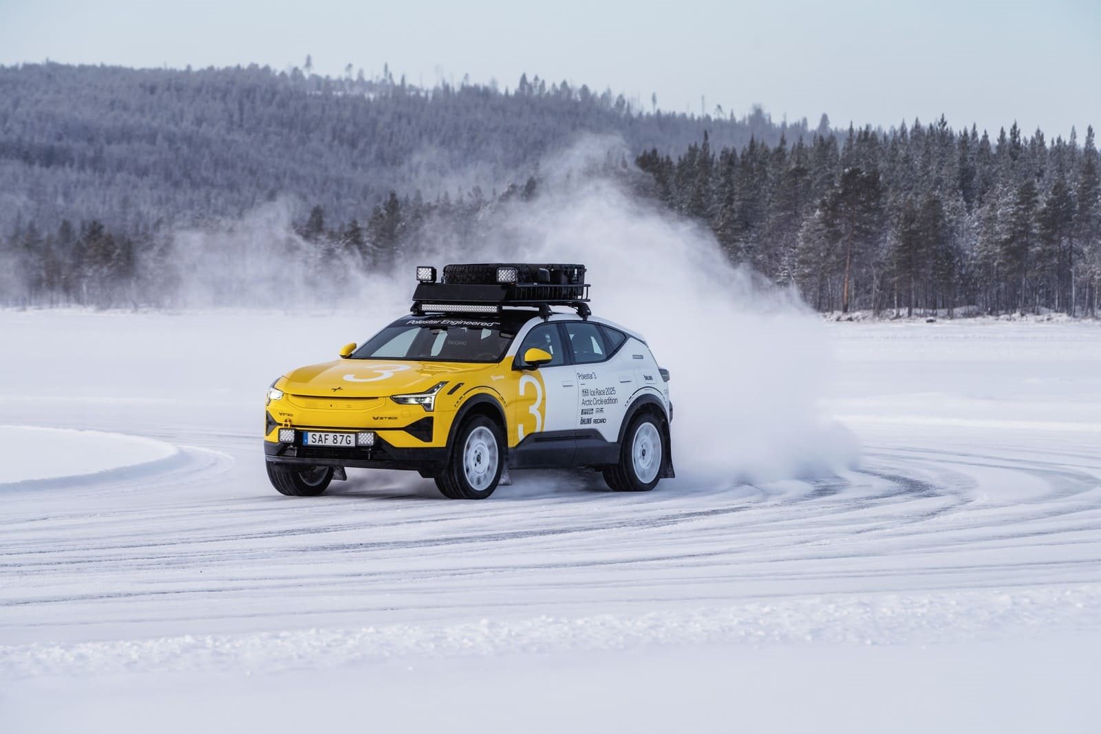 POLESTAR CRIA COLEÇÃO DE CARROS ‘ARCTIC CIRCLE’ PARA MOSTRAR O DNA DE DESEMPENHO SUECO, foto 3
