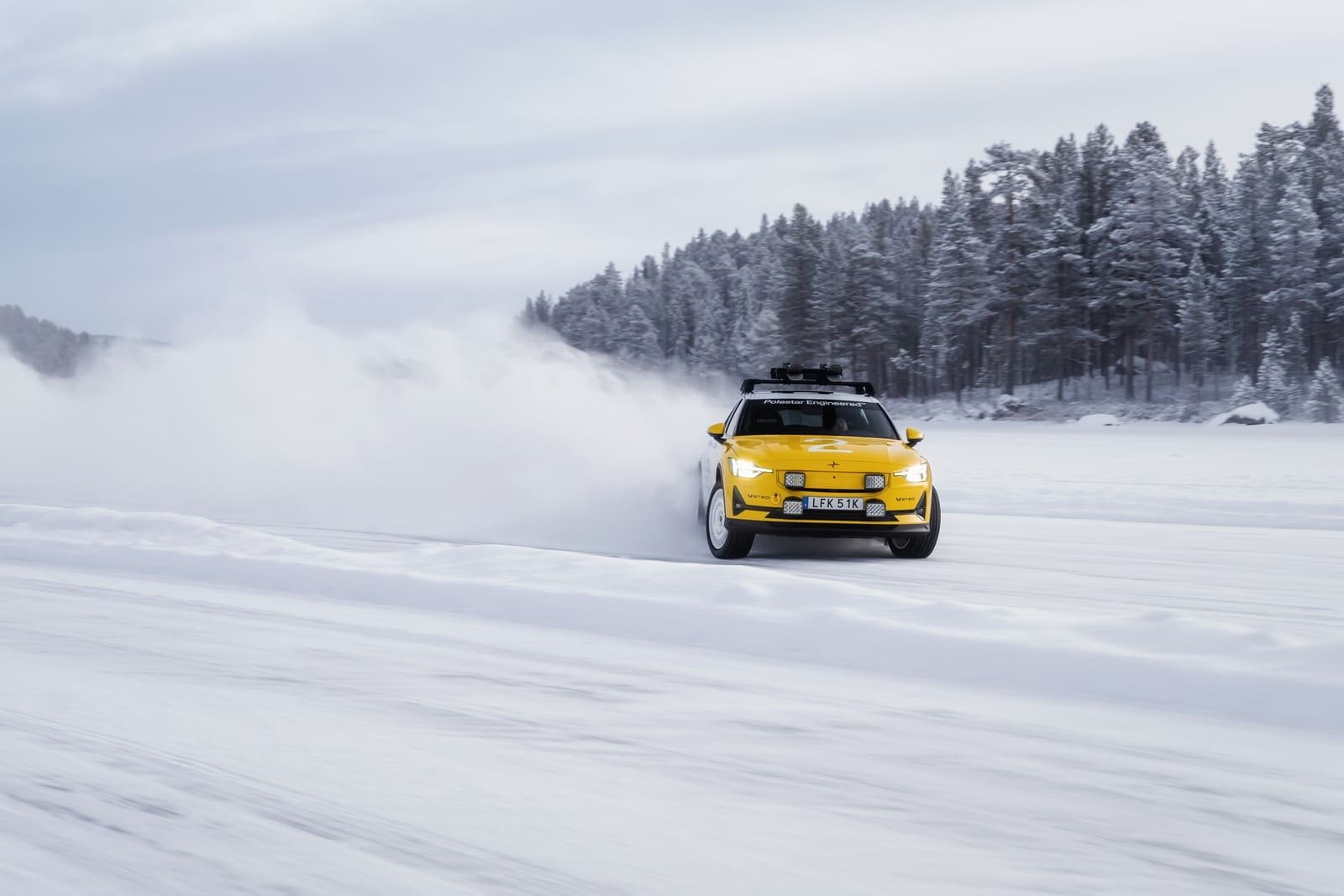 POLESTAR CRIA COLEÇÃO DE CARROS ‘ARCTIC CIRCLE’ PARA MOSTRAR O DNA DE DESEMPENHO SUECO, foto 4