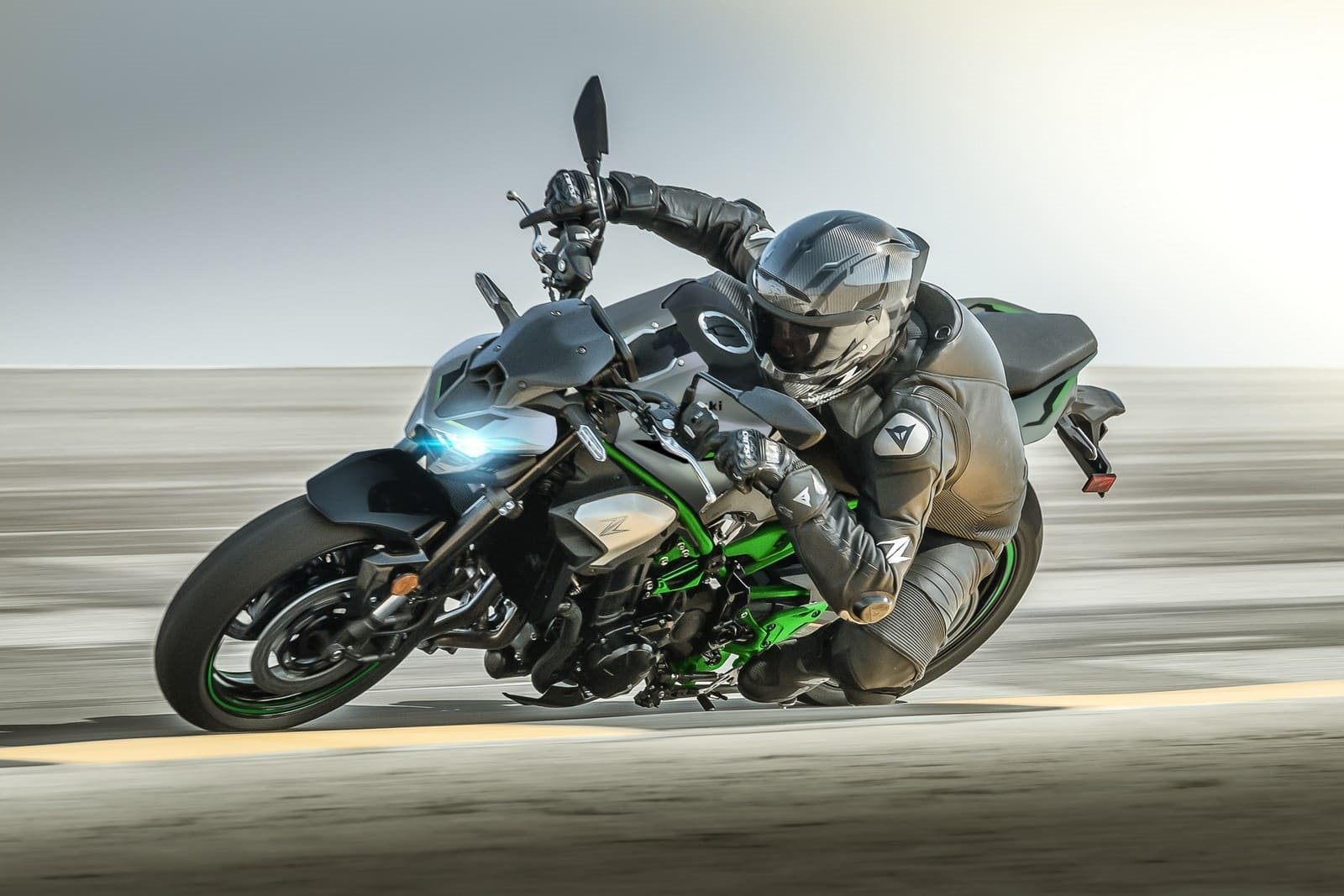A NOVA KAWASAKI Z900. A CADA CURVA, UMA EXPERIÊNCIA INCRÍVEL, foto 2