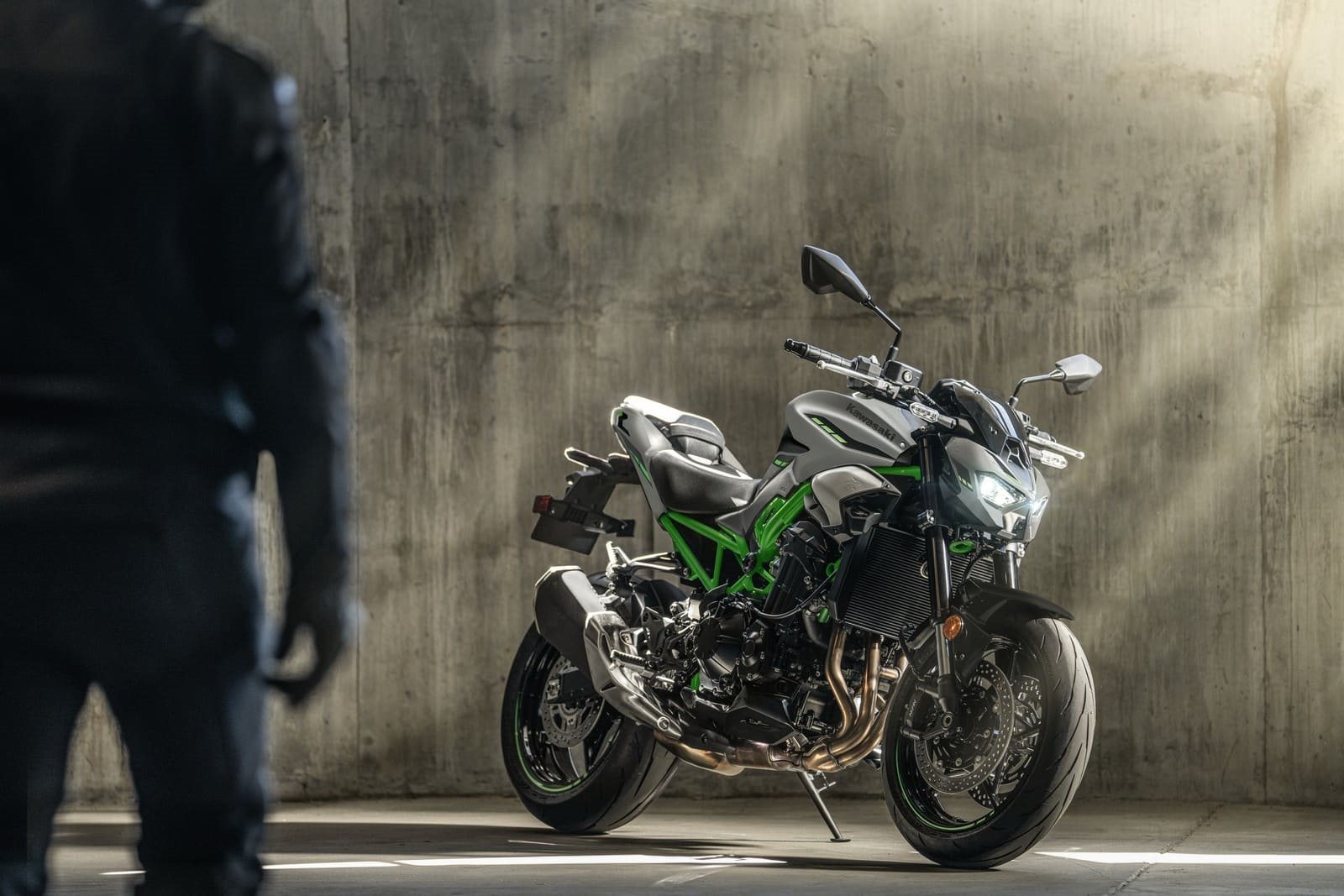 A NOVA KAWASAKI Z900. A CADA CURVA, UMA EXPERIÊNCIA INCRÍVEL, foto 3