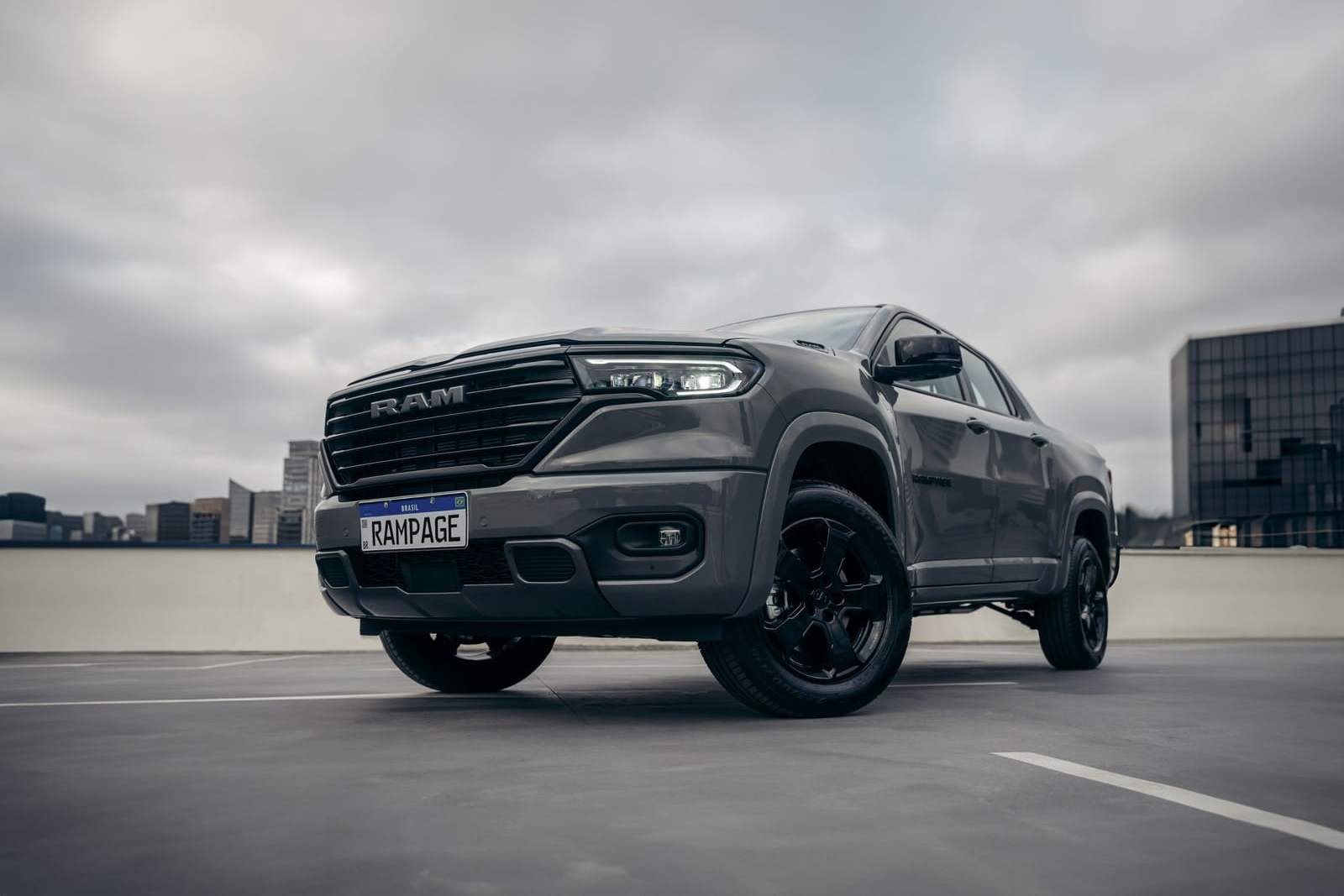 RAM RAMPAGE LARAMIE 2.2 TURBODIESEL ESTREIA PACOTE NIGHT EDITION, foto 2